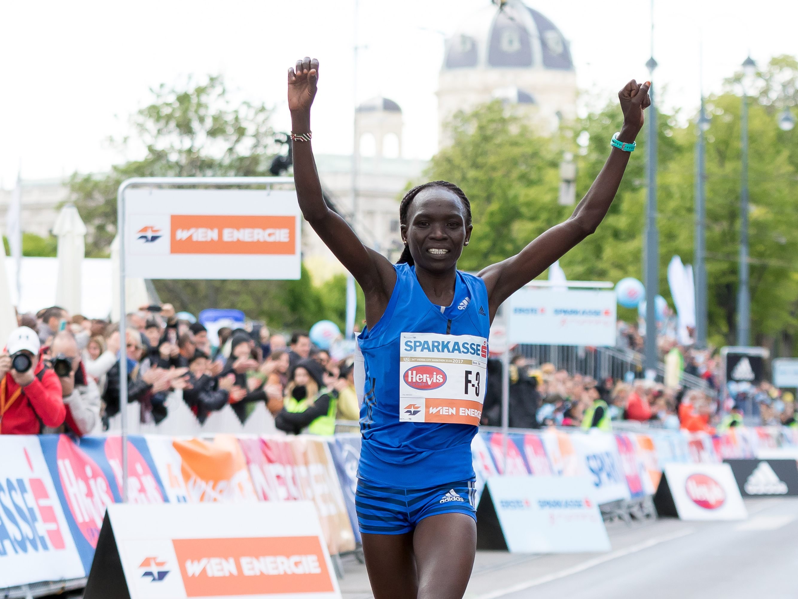 Im Vorjahr konnte Kiprop den Wien-Marathon in einer beeindruckenden Zeit gewinnen. Im Vorjahr konnte Kiprop den Wien-Marathon in einer beeindruckenden Zeit gewinnen.