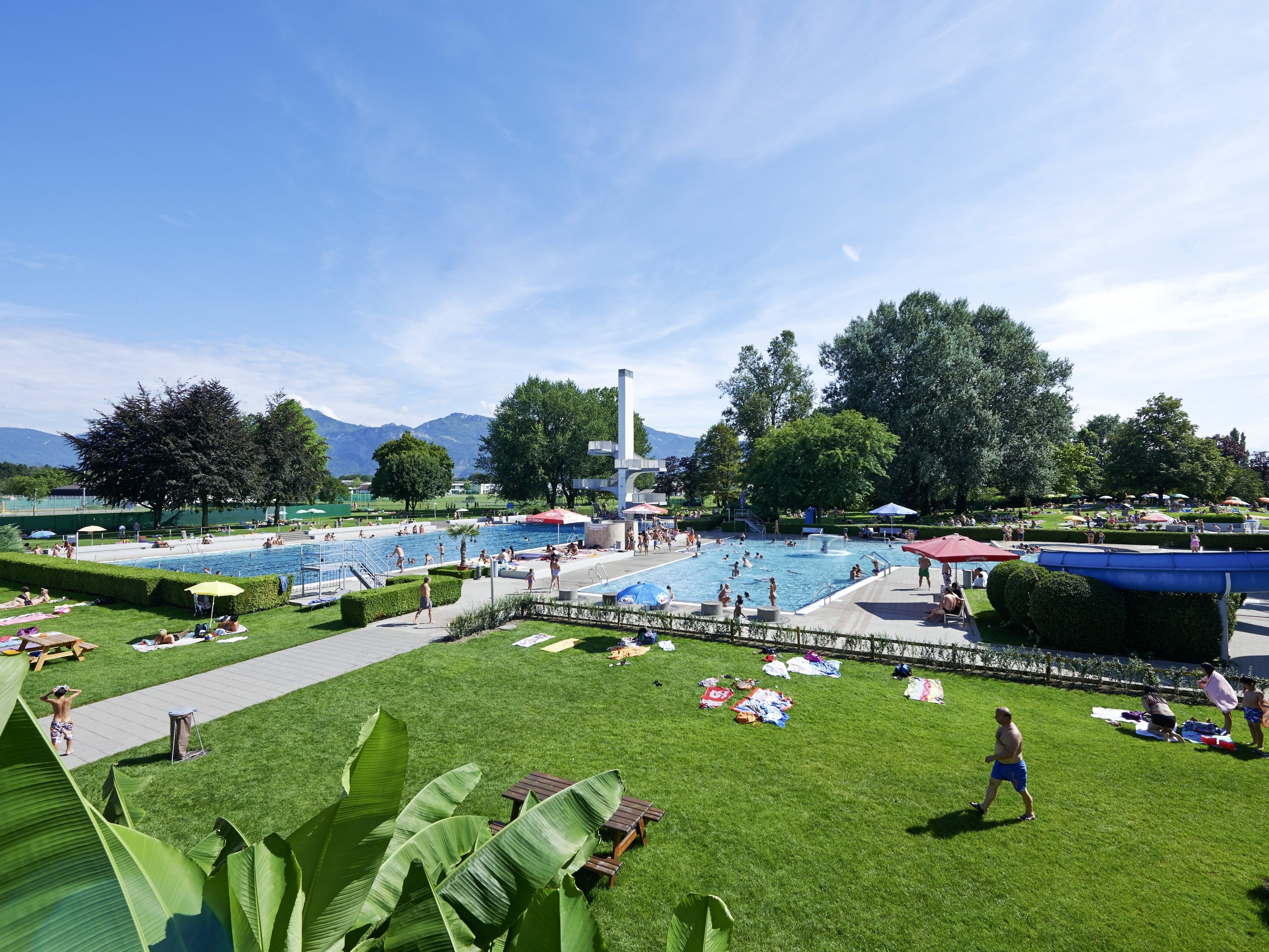 Das Warten hat ein Ende: Ab 10. Mai kommen Baderatten Sonnenanbeter wieder im Parkbad wieder auf ihre Kosten. Das Warten hat ein Ende: Ab 10. Mai kommen Baderatten Sonnenanbeter wieder im Parkbad wieder auf ihre Kosten.