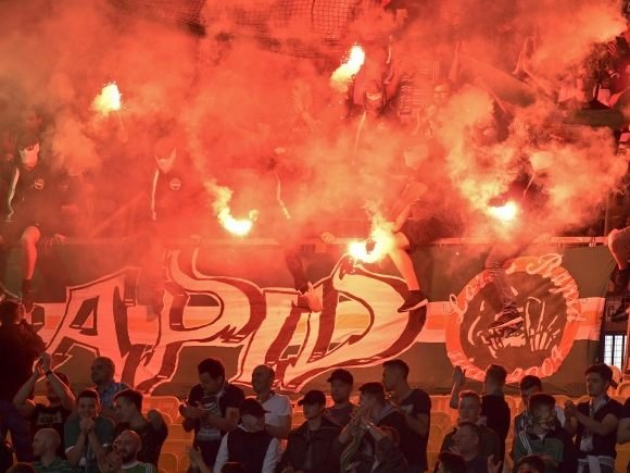 Nach dem Wiener Derby müssen Rapid und Austria hohe Geldstrafen bezahlen. Nach dem Wiener Derby müssen Rapid und Austria hohe Geldstrafen bezahlen.