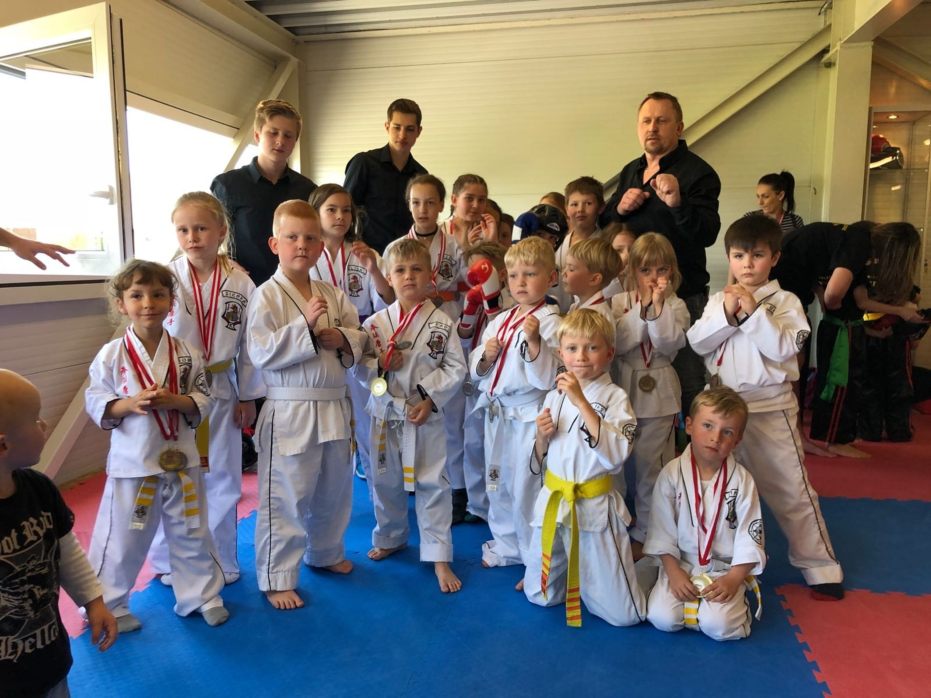 Der Kenpokarate-Klub Lustenau mit Trainer Mike Haselwanter