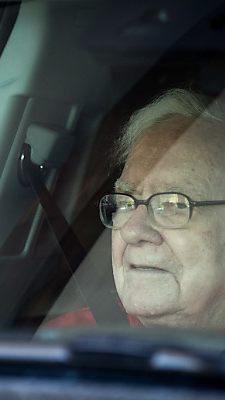 Warren Buffett glaubt nach wie vor nicht an Kryptowährungen
