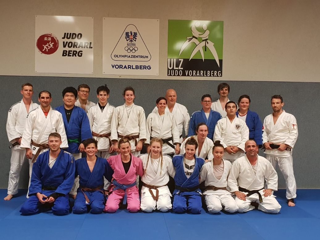 Kadertraining im Olypiazentrum Kadertraining im Olypiazentrum