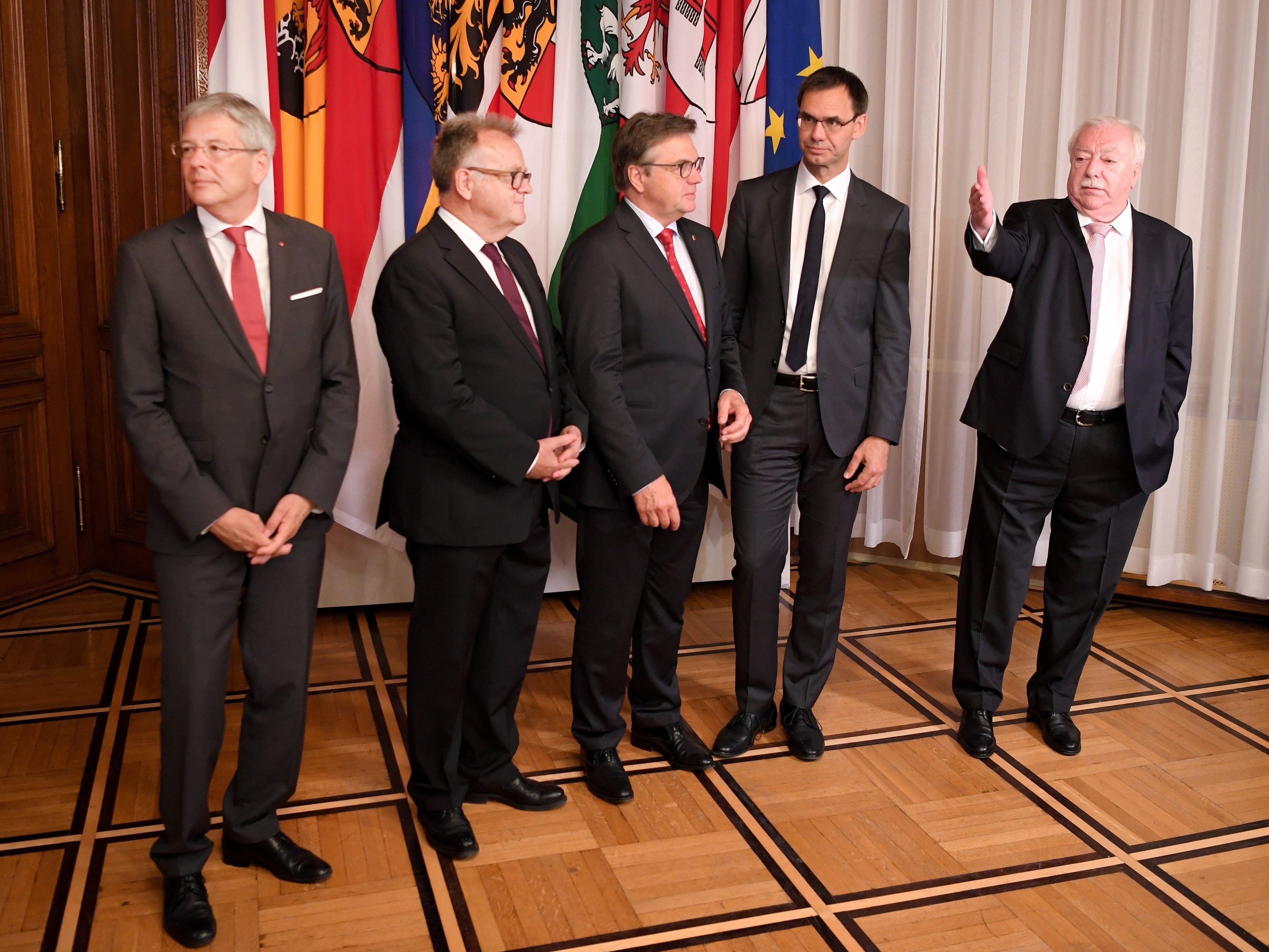 Ein Pflege-Kompromiss ist noch nicht in Aussicht. Ein Pflege-Kompromiss ist noch nicht in Aussicht.