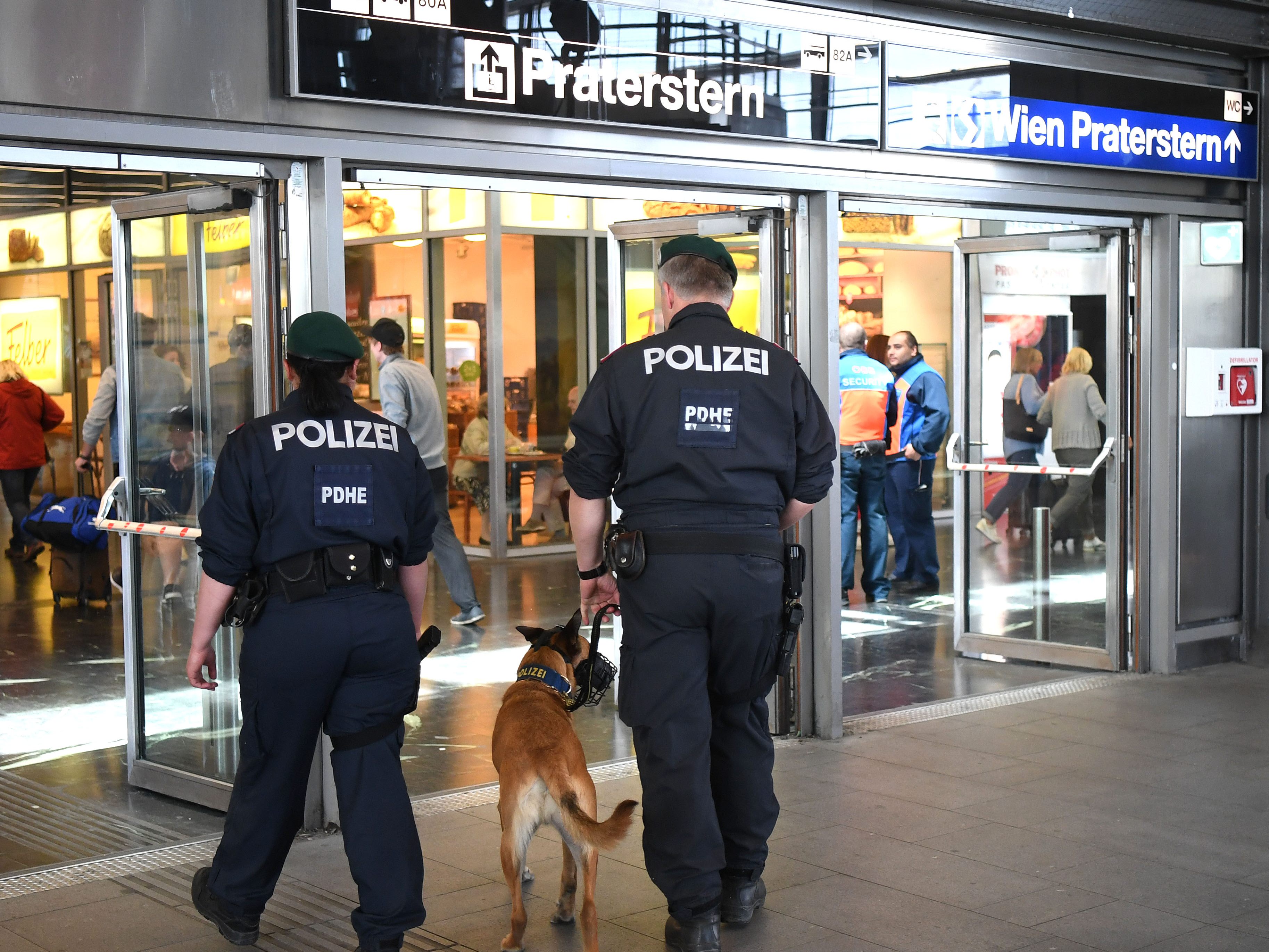 Die Polizei zieht zum Alkoholverbot am Praterstern eine erste Bilanz.