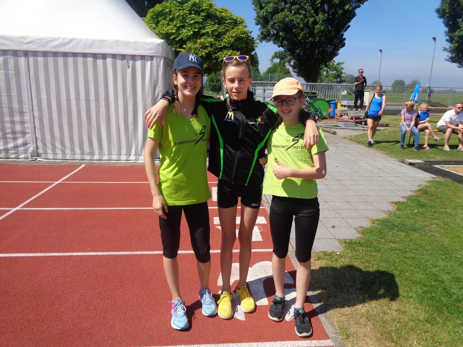 Fraxner Mädels: Hannah, Theresa, Jolien TS-Weiler