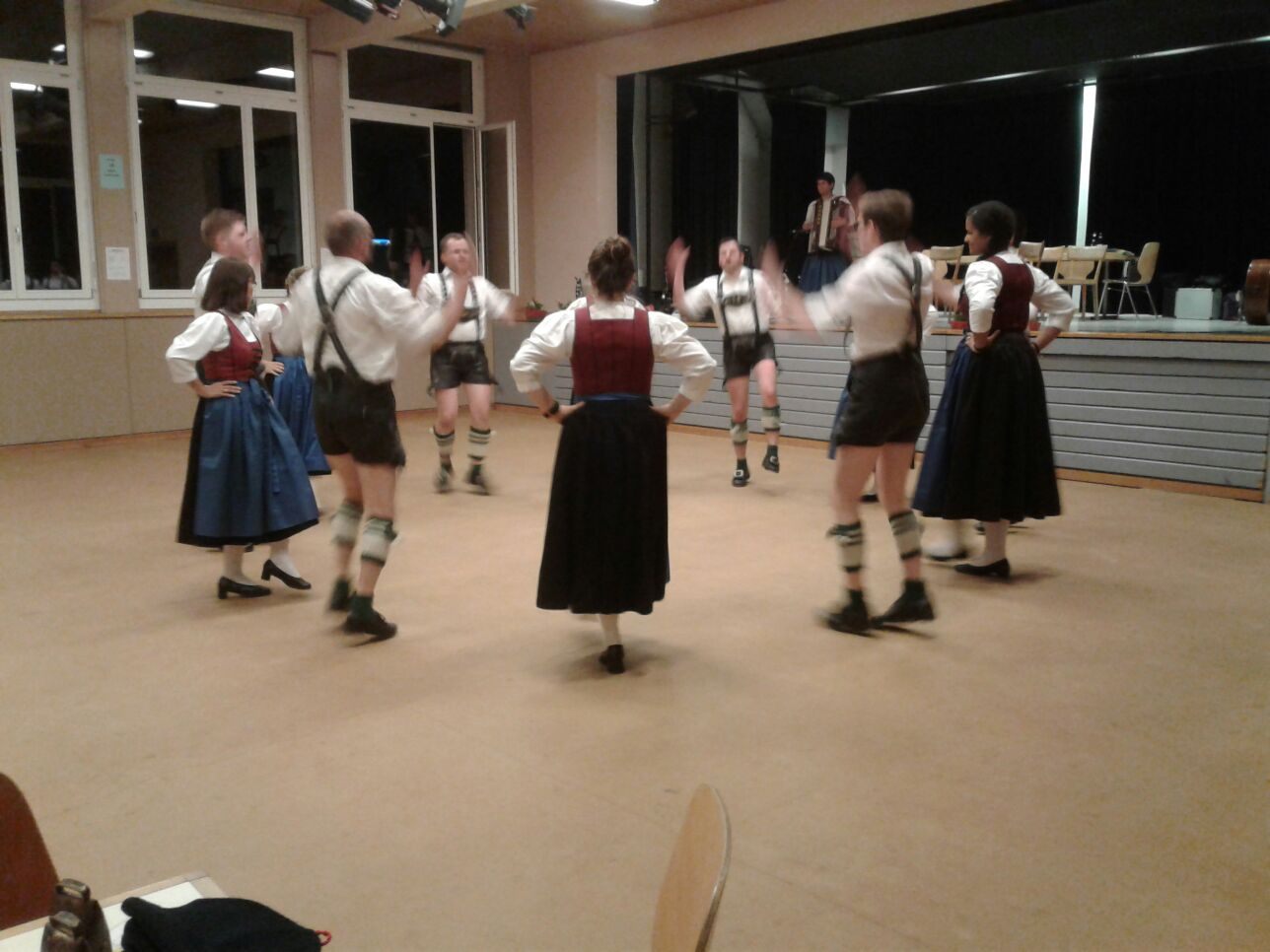 Schuhplattlergruppe Zwischenwasser