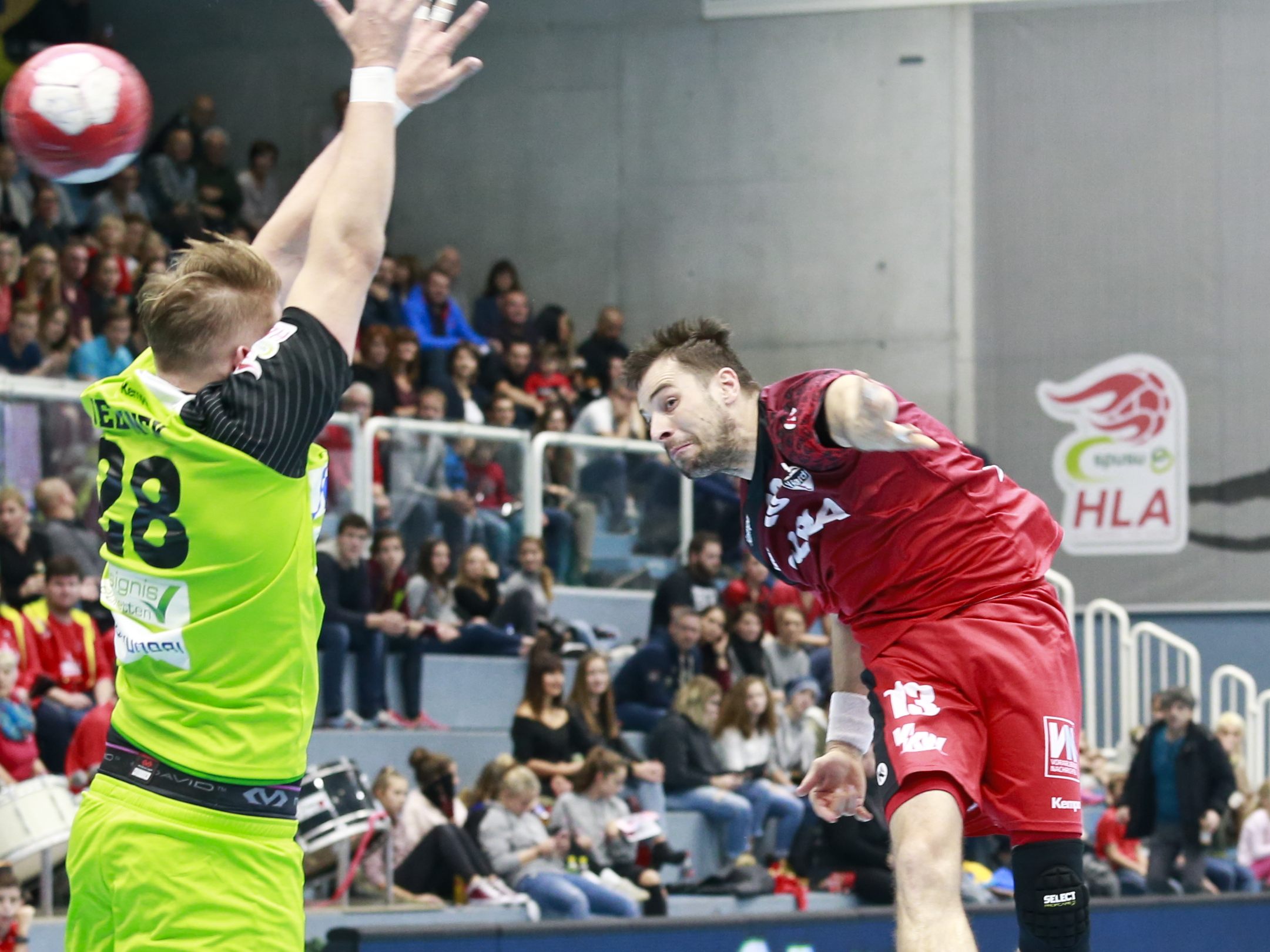 Alpl HC Hard mit Marko Tanaskovic (r) steht vor einer harten Bewährungsprobe im HLA-Halbfinale.