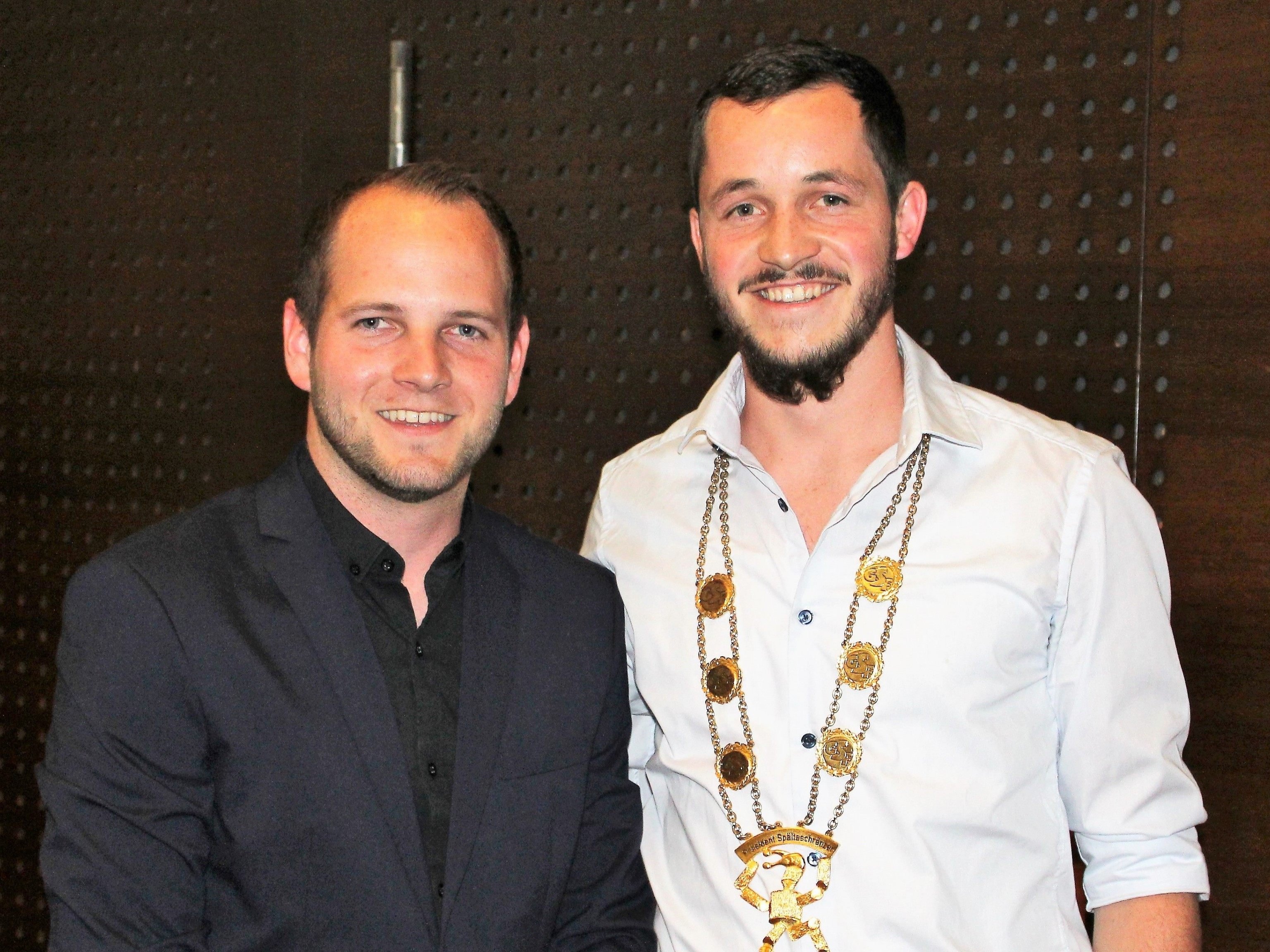 Rene Ganath (r.) steuert als neuer Obmann die Guggamusik Spältaschränzer in die kommende Faschingssaison. Rene Ganath (r.) steuert als neuer Obmann die Guggamusik Spältaschränzer in die kommende Faschingssaison.