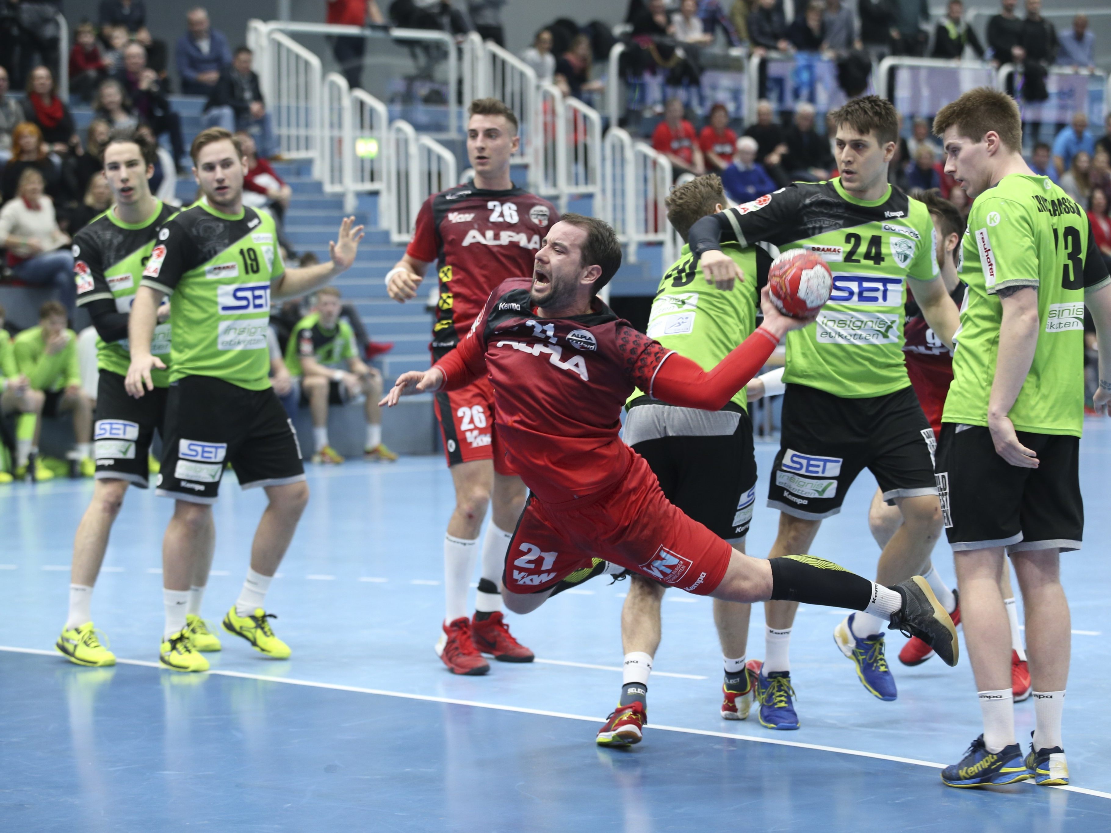 Die Roten Teufel treffen am Mittwoch im HLA-Halbfinale auf Westwien. Die Roten Teufel treffen am Mittwoch im HLA-Halbfinale auf Westwien.