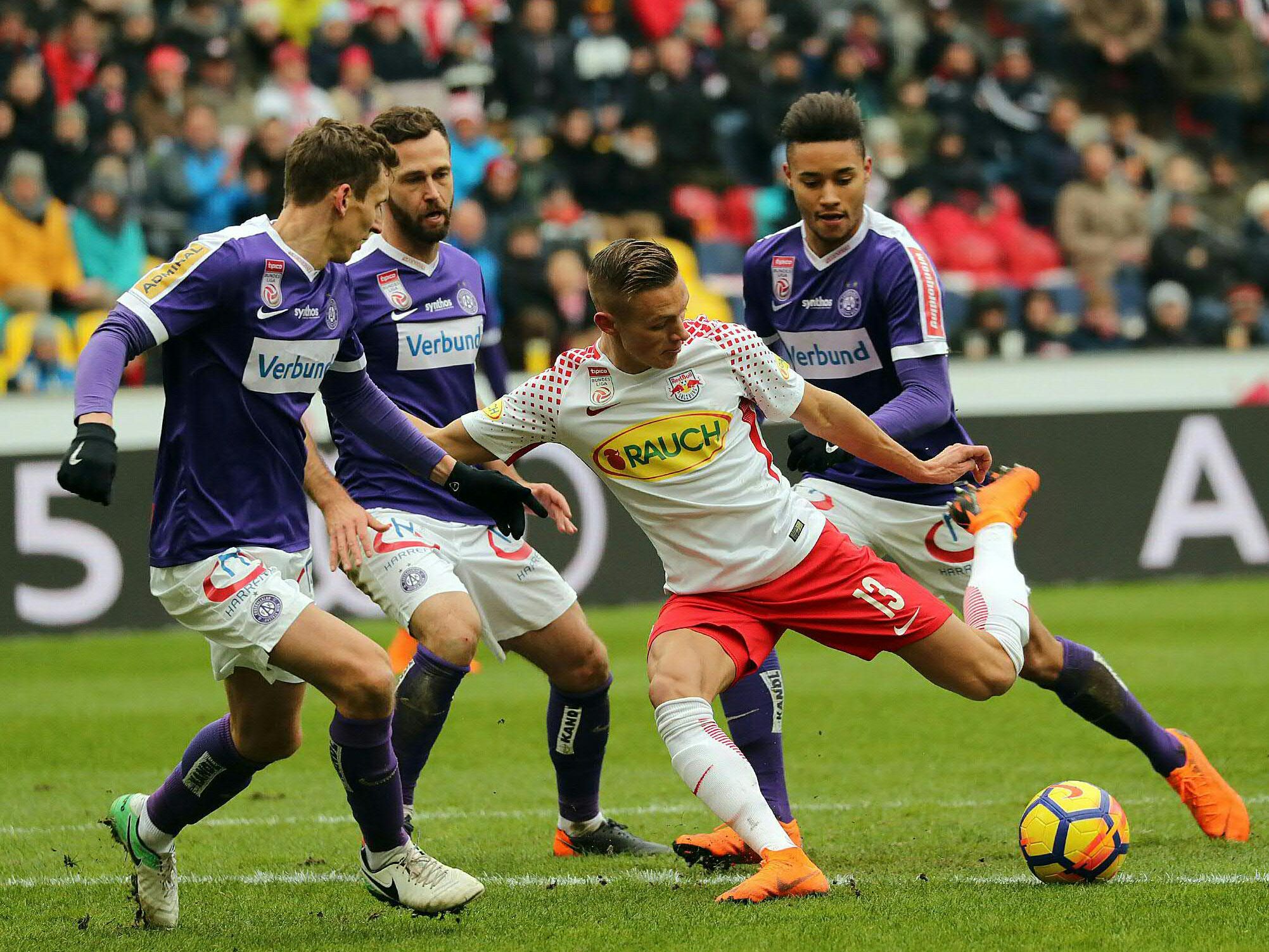 Austria Wien und Red Bull Salzburg spielen das letzte Saisonspiel in Wiener Neustadt. Austria Wien und Red Bull Salzburg spielen das letzte Saisonspiel in Wiener Neustadt.
