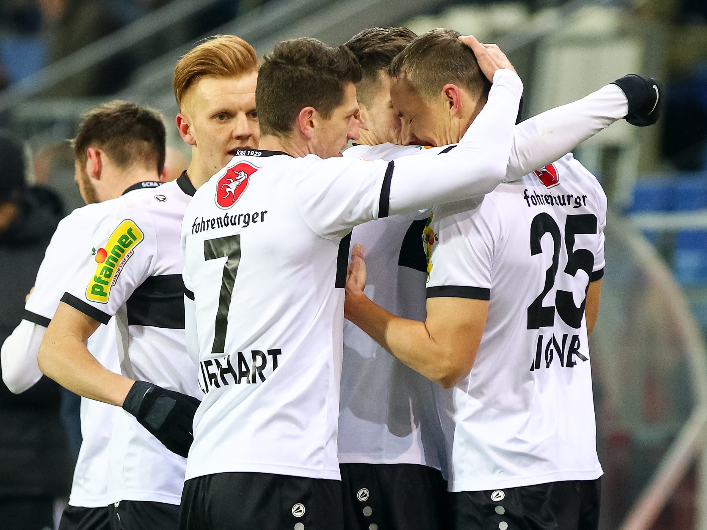 LIVE-Ticker zum Spiel SCR Altach gegen SKN St. Pölten ab 18.30 Uhr.