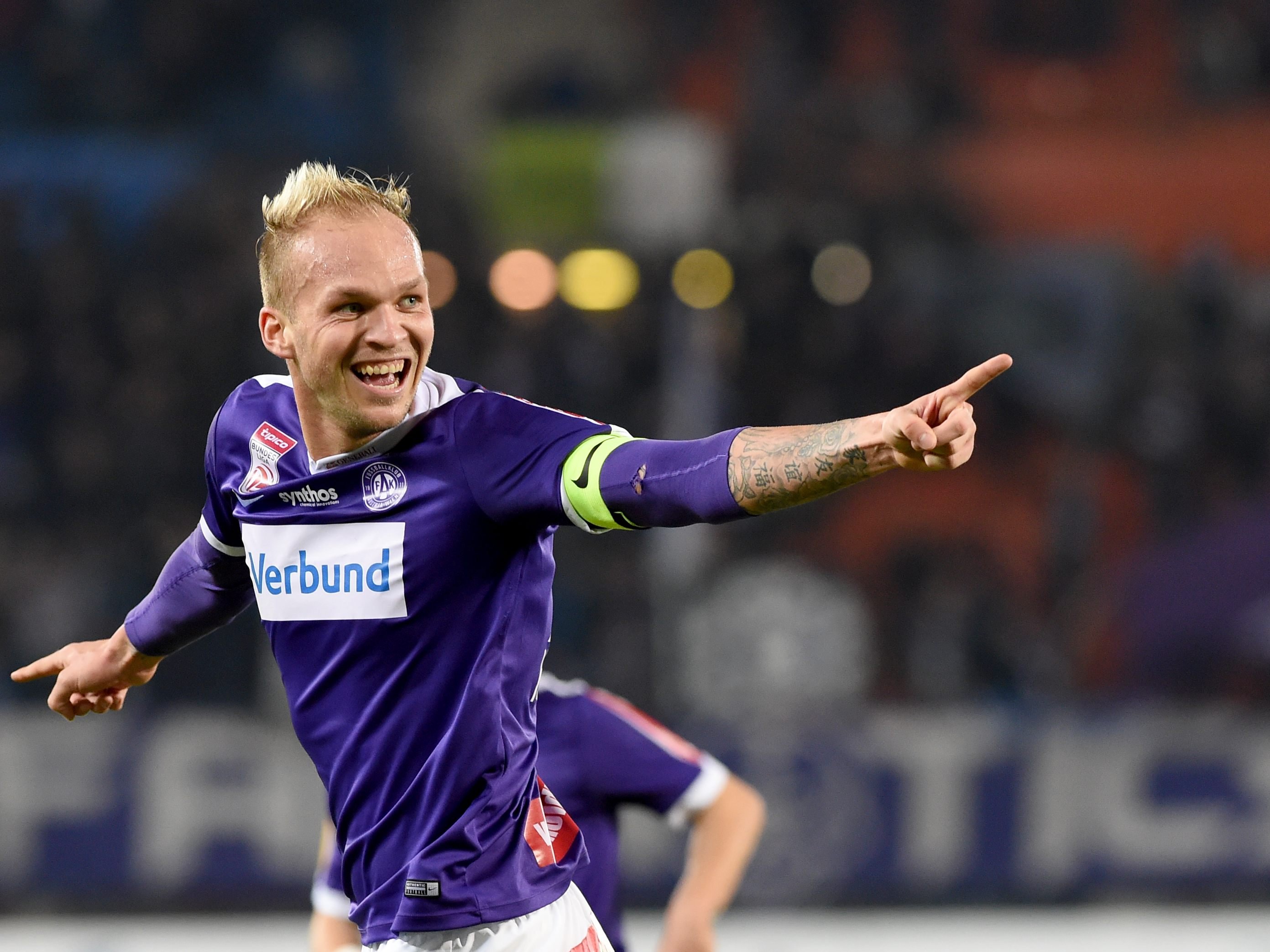 Raphael Holzhauser wird die Wiener Austria nach Saisonende verlassen. Raphael Holzhauser wird die Wiener Austria nach Saisonende verlassen.