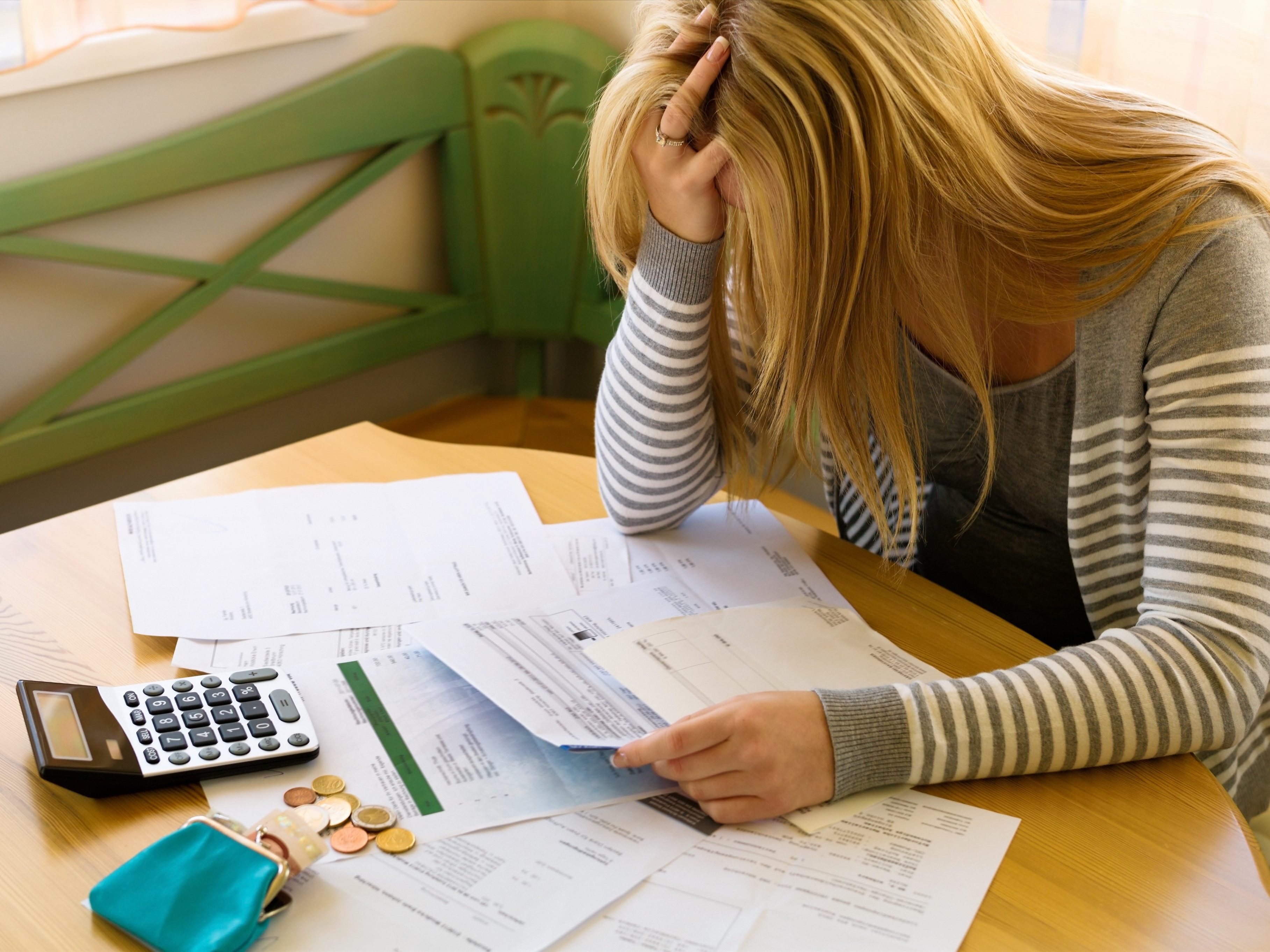 Im Schnitt 64.000 Euro Schulden. Im Schnitt 64.000 Euro Schulden.