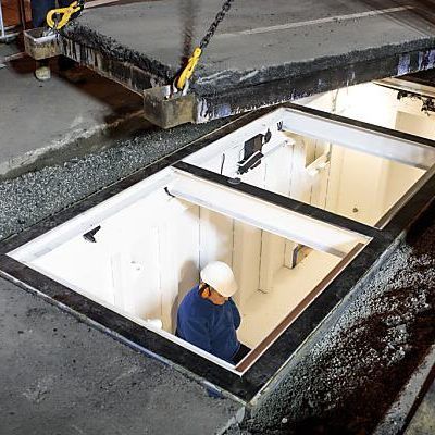 Mike Parr verbrachte drei Tage im Container