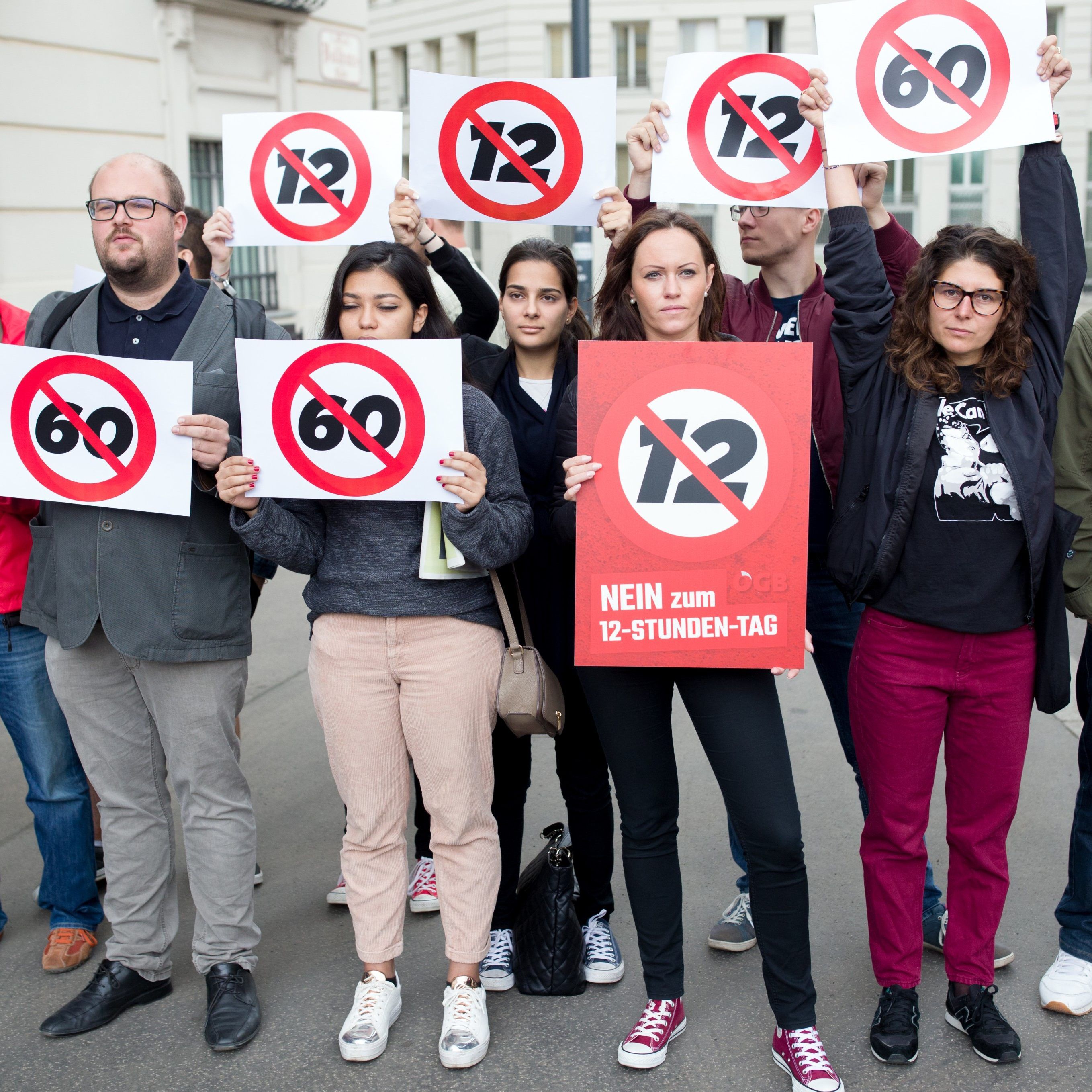 Die Proteste gegen den 12-Stunden-Tag gehen weiter.