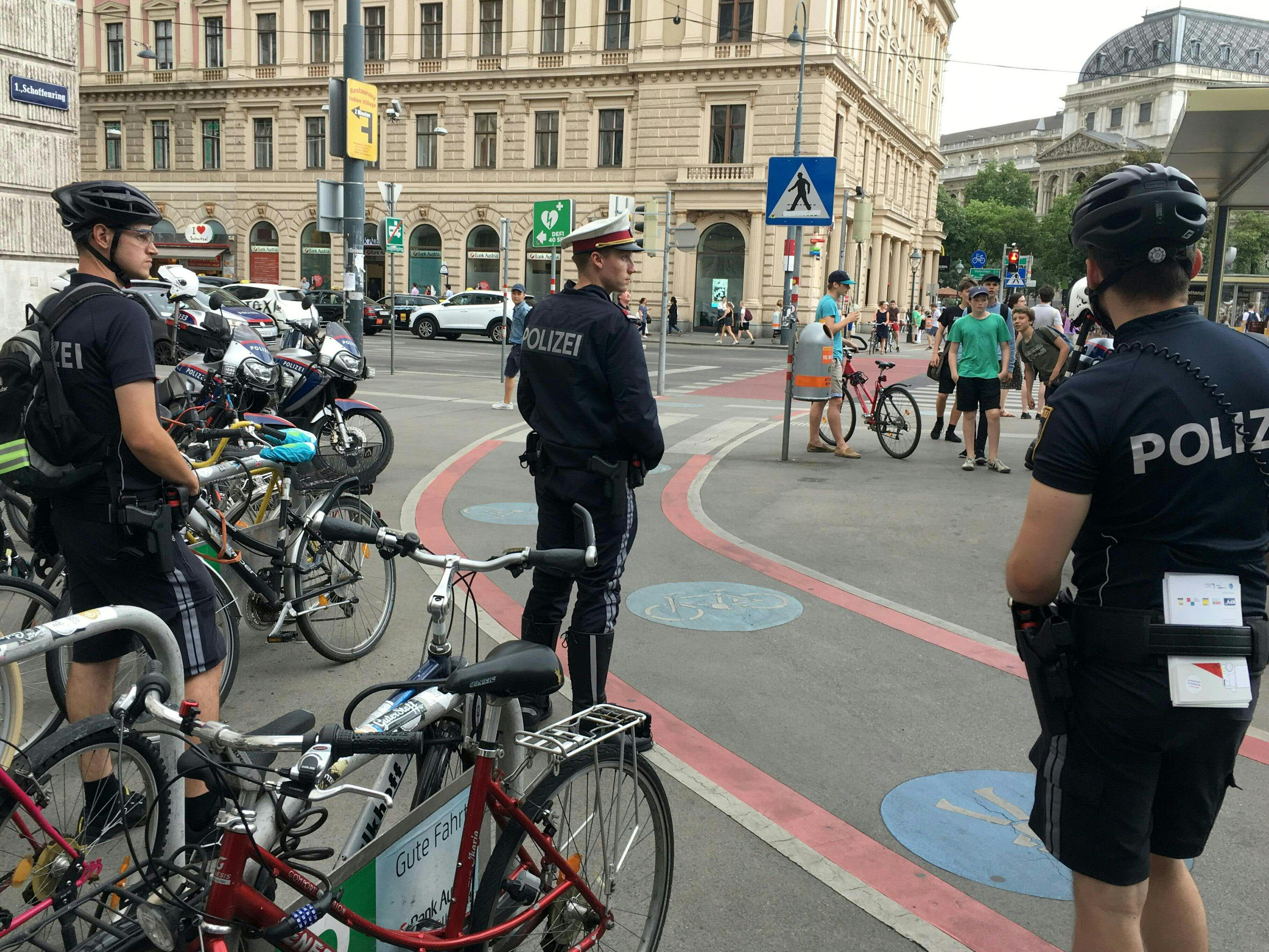Die Polizei Wien will Radfahrer künftig stärker kontrollieren.