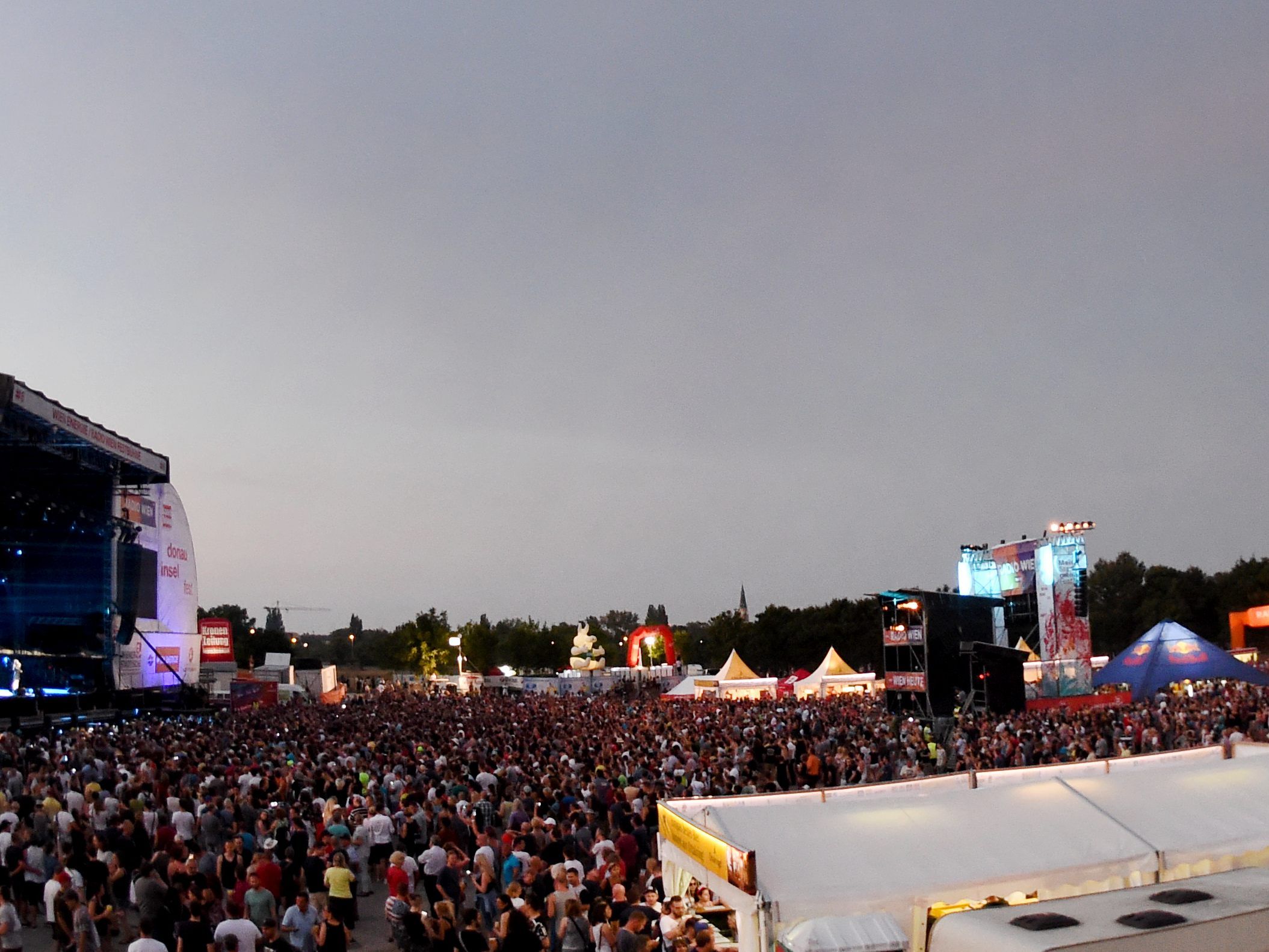 Die App soll Besucher beim Donauinselfest begleiten. Die App soll Besucher beim Donauinselfest begleiten.