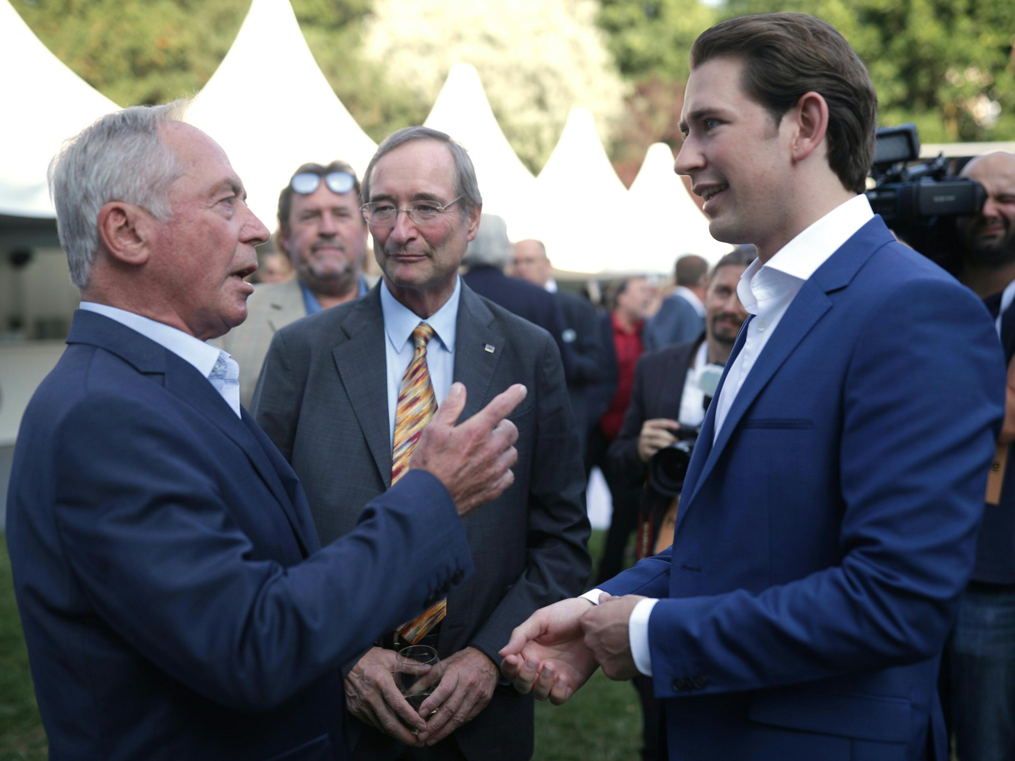 Das erste Kanzlerfest von ÖVP-Chef Kurz wurde von einer Gegendemo begleitet.