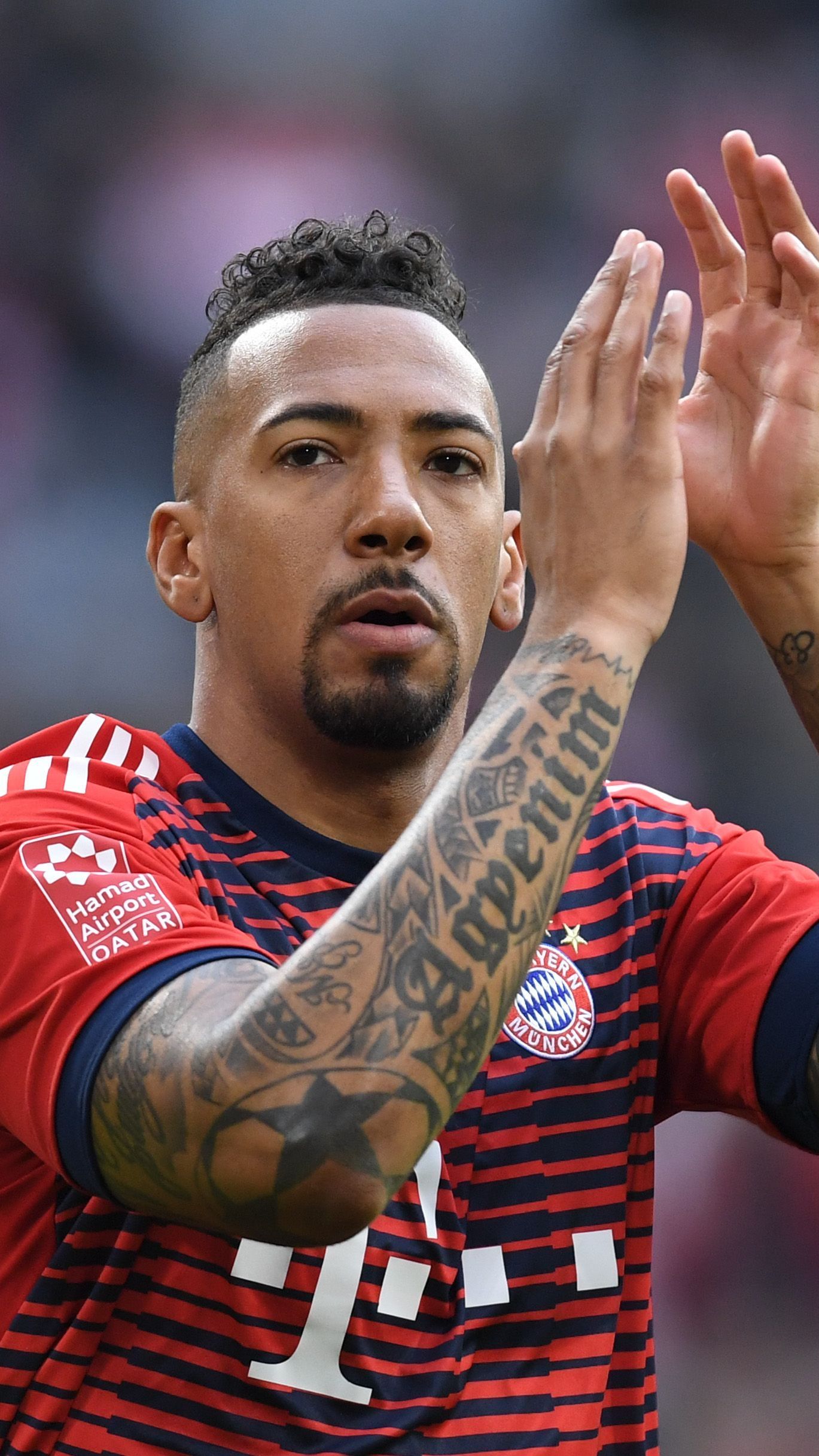 Bayern Münchens Boateng dürfe mit anderen Clubs verhandeln.