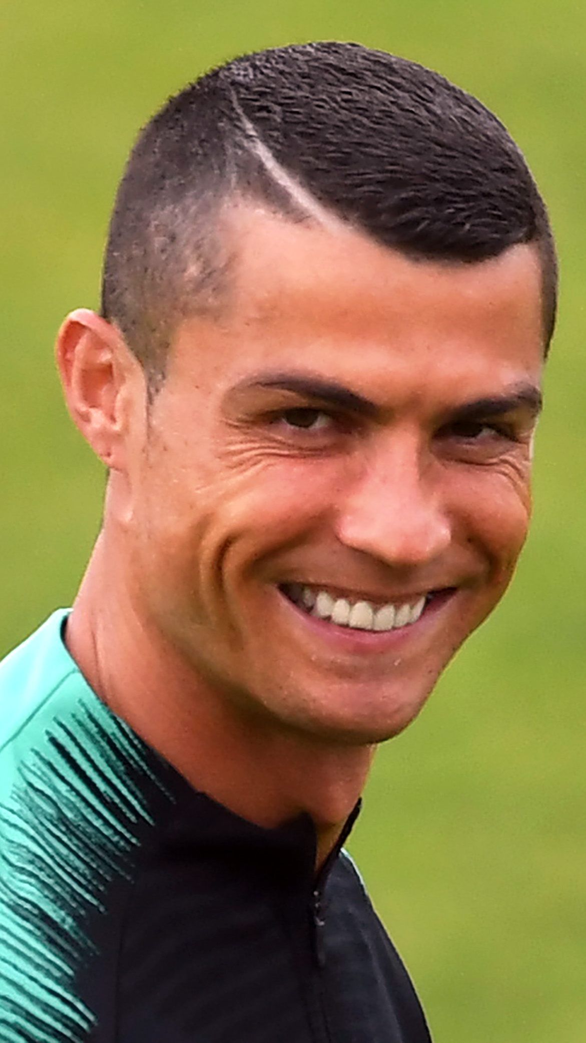 Vertrag des Starstürmers in Madrid läuft noch bis 2021