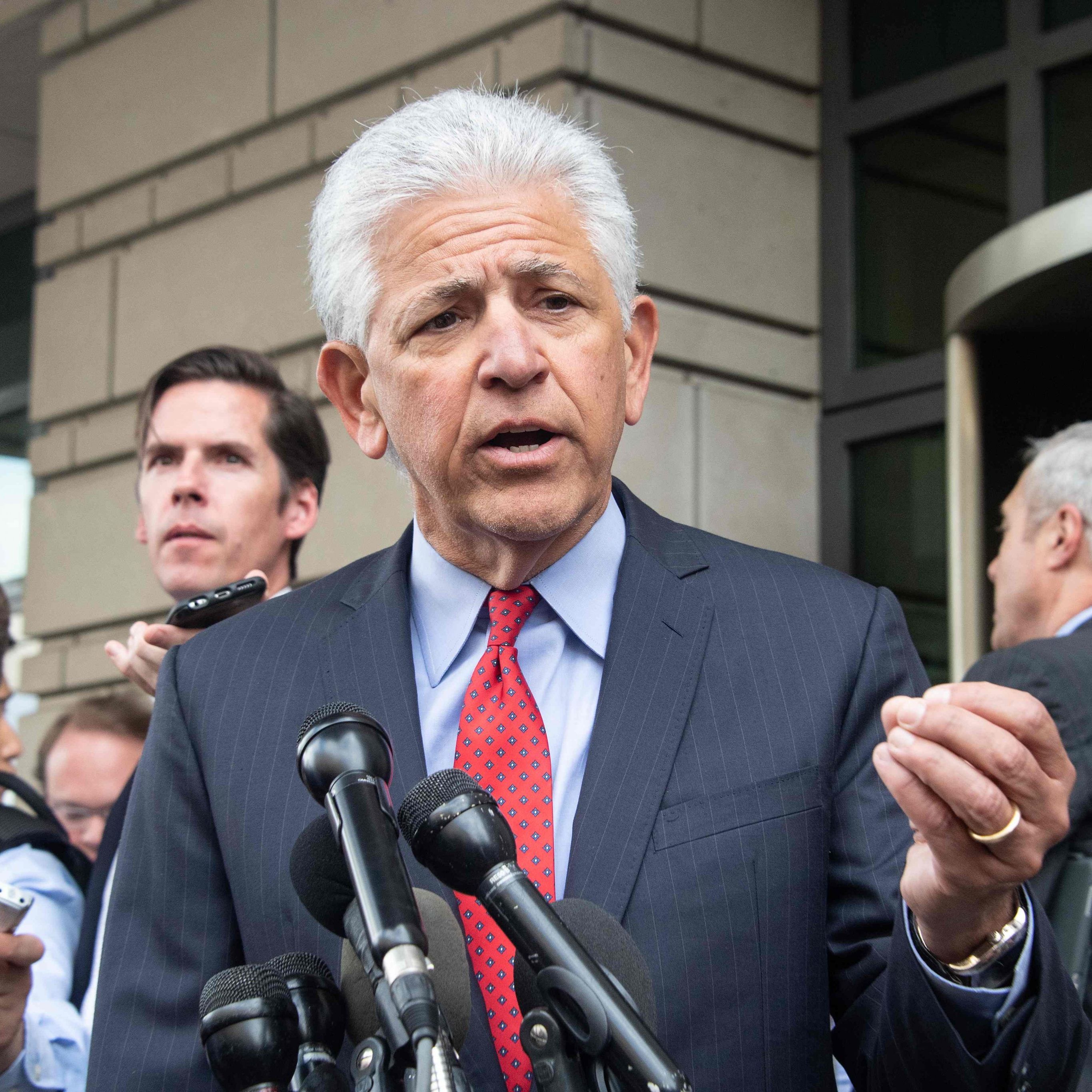 Der Anwalt von AT&T und Time Warner verkündete die Entscheidung.