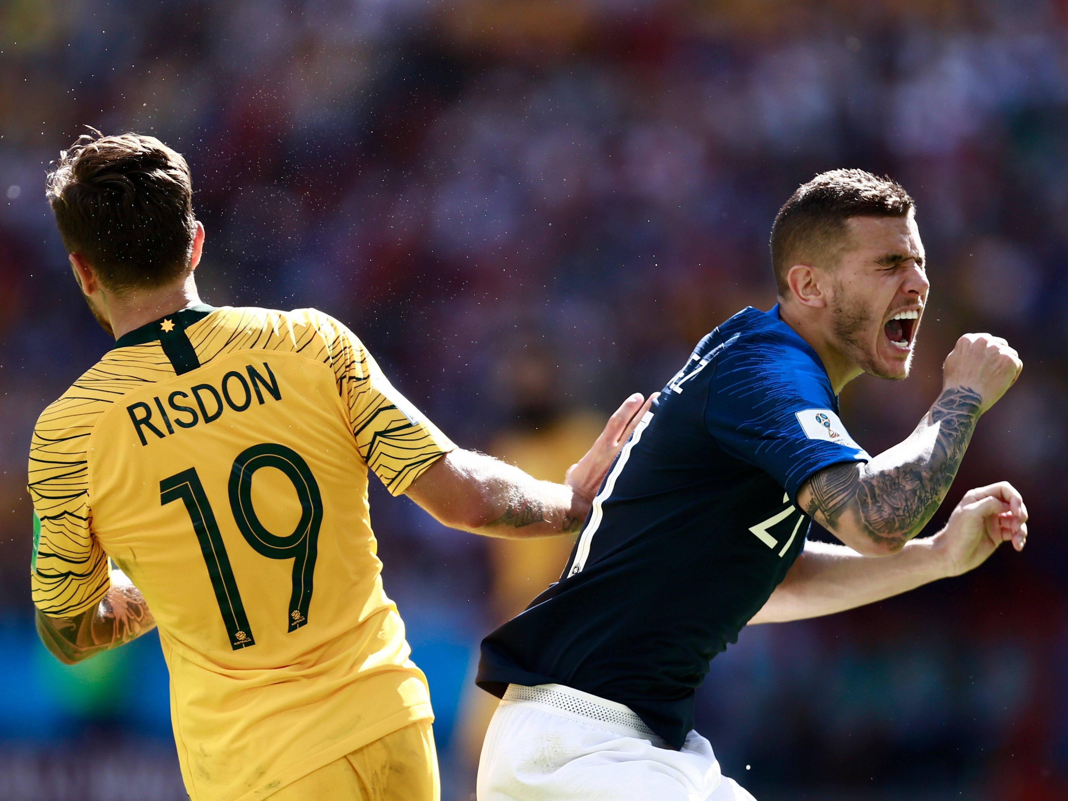 Frankreich siegt gegen Australien beim WM-Auftakt mit 2:1.
