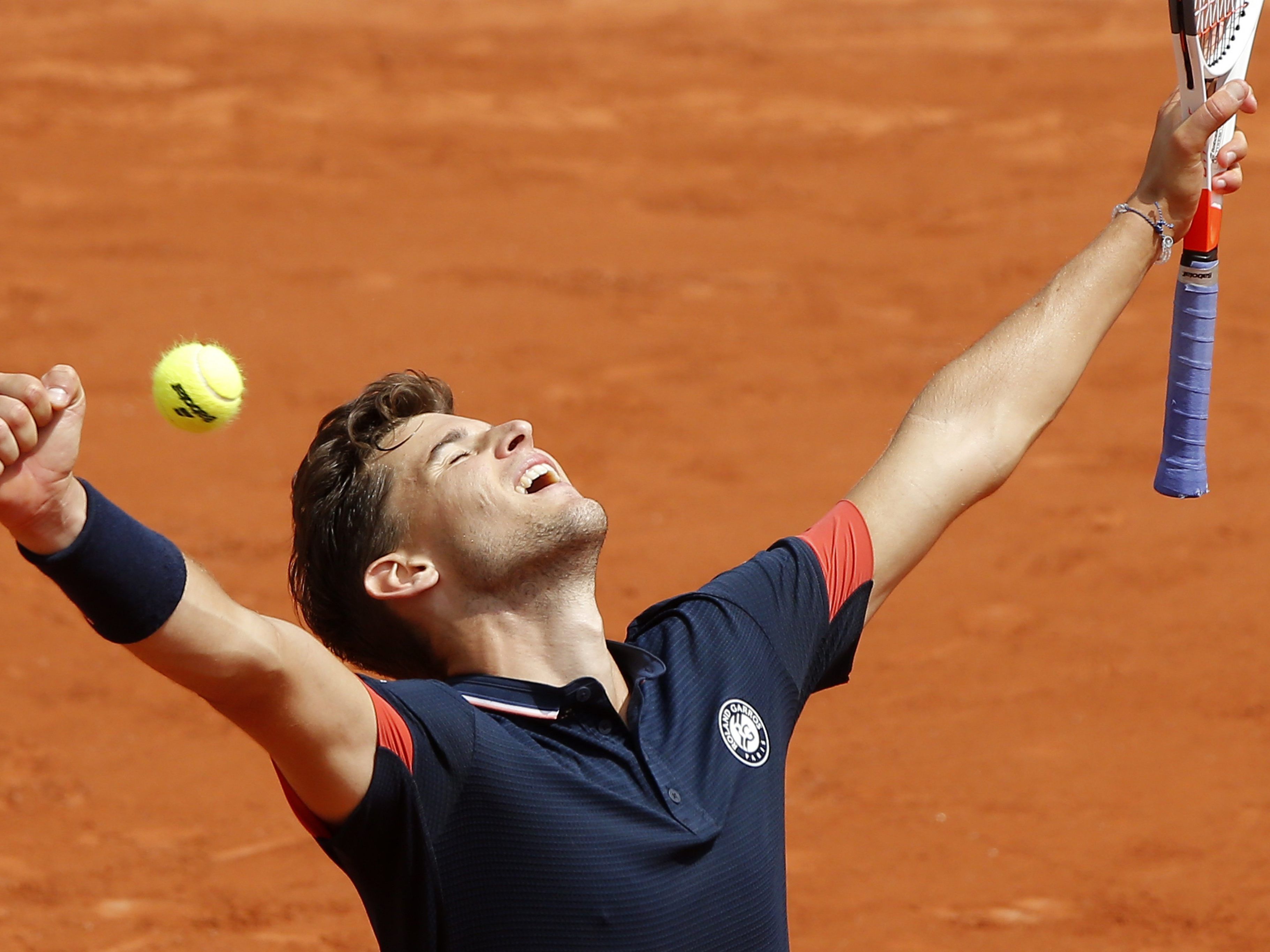 Dominic Thiem zieht ins Viertelfinale ein.
