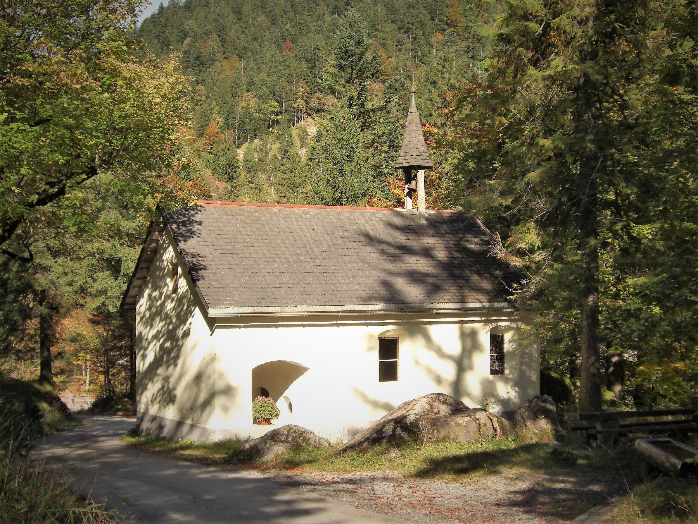 Wallfahrtskirchle Kühbruck im Gamperdonatal