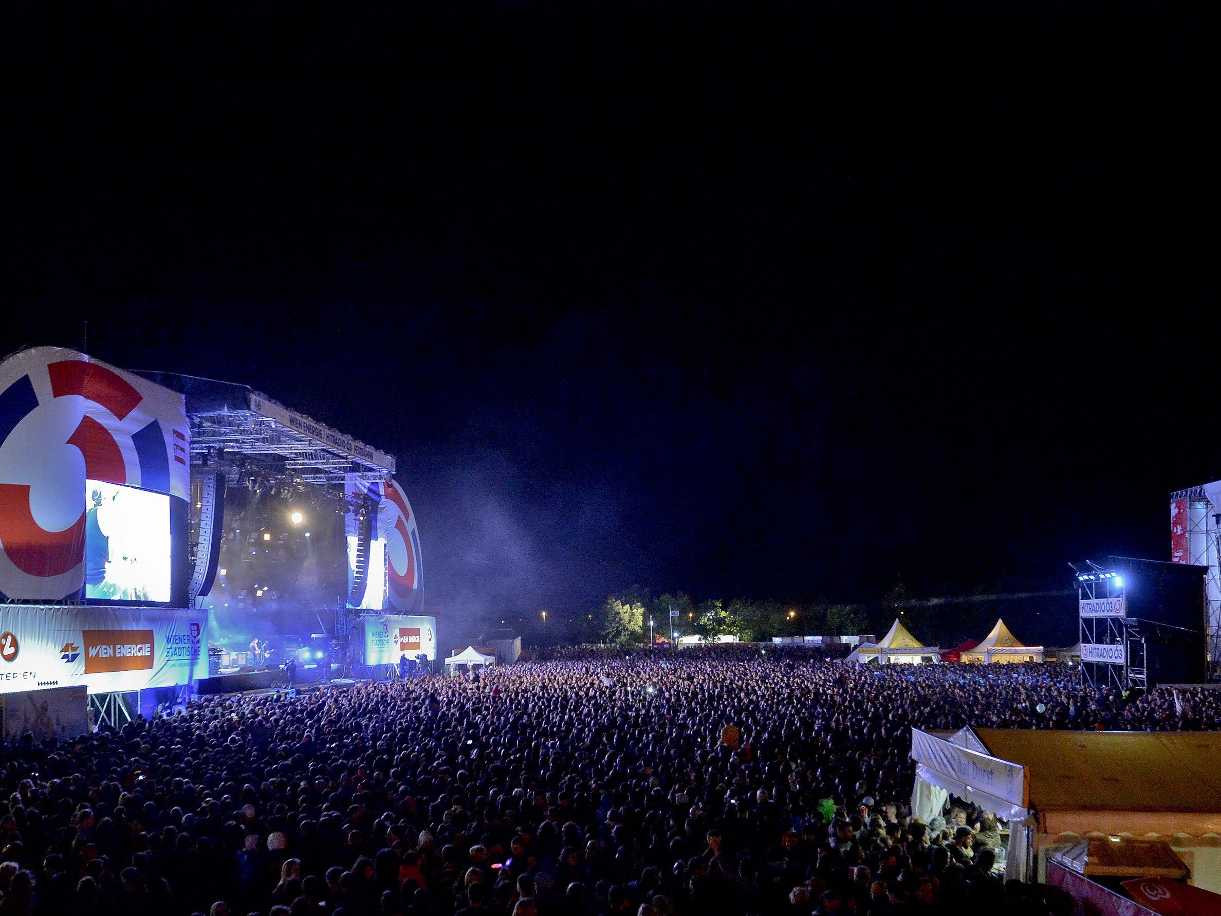 Am Sonntag schließen Pizzera & Jaus das Donauinselfest 2018 ab. Am Sonntag schließen Pizzera & Jaus das Donauinselfest 2018 ab.