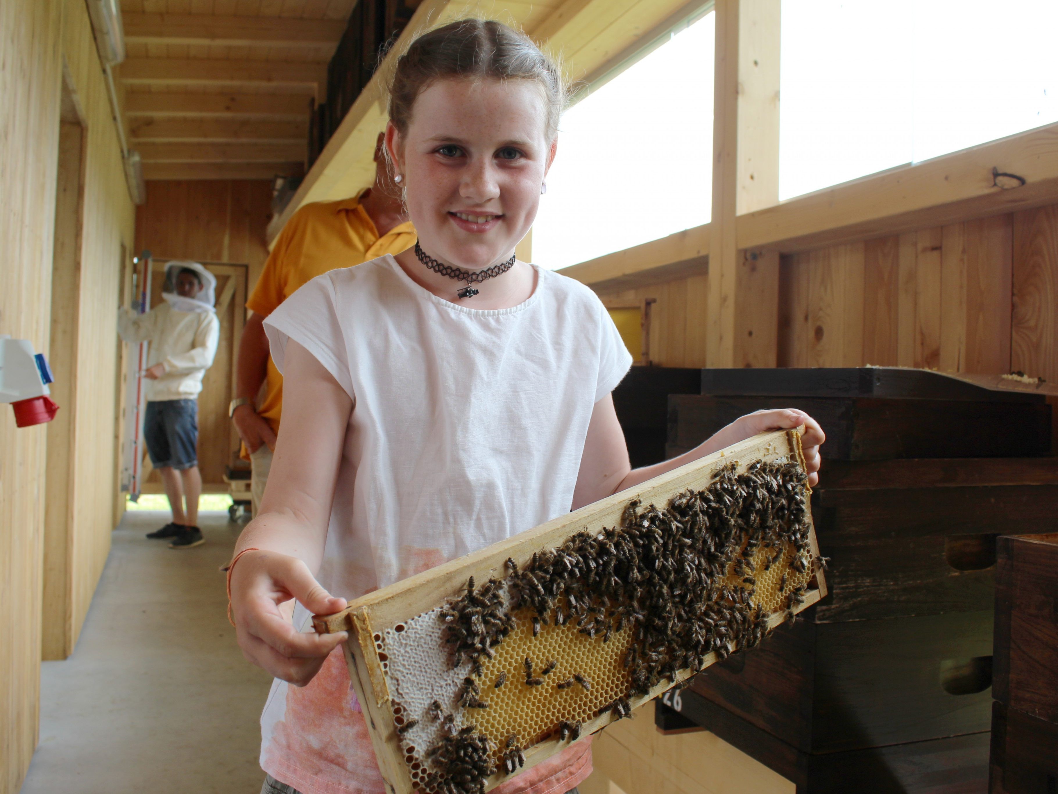 Silya Schwärzler war begeistert von den Bienen Silya Schwärzler war begeistert von den Bienen