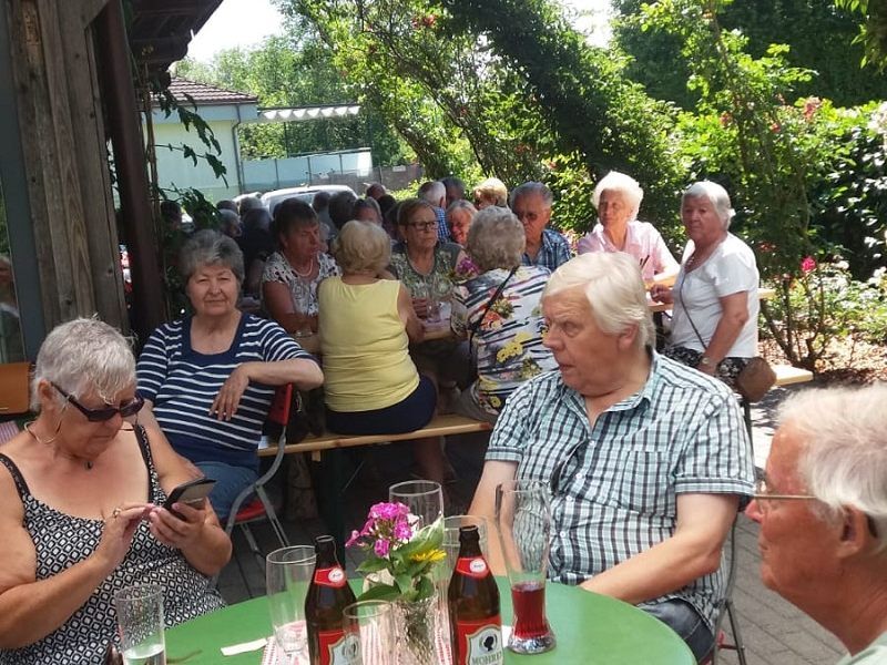 Zweiter Grillhock des Mäderer Pensionistenverbandes