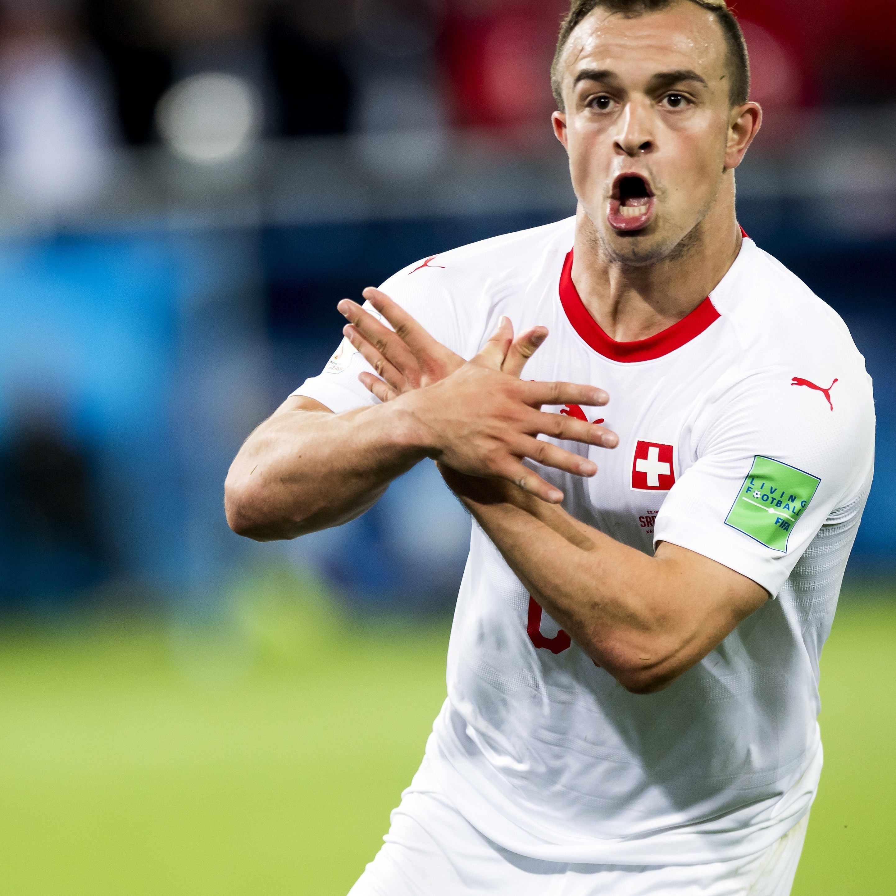 Wegen dieser Geste droht Shaqiri jetzt eine Strafe.