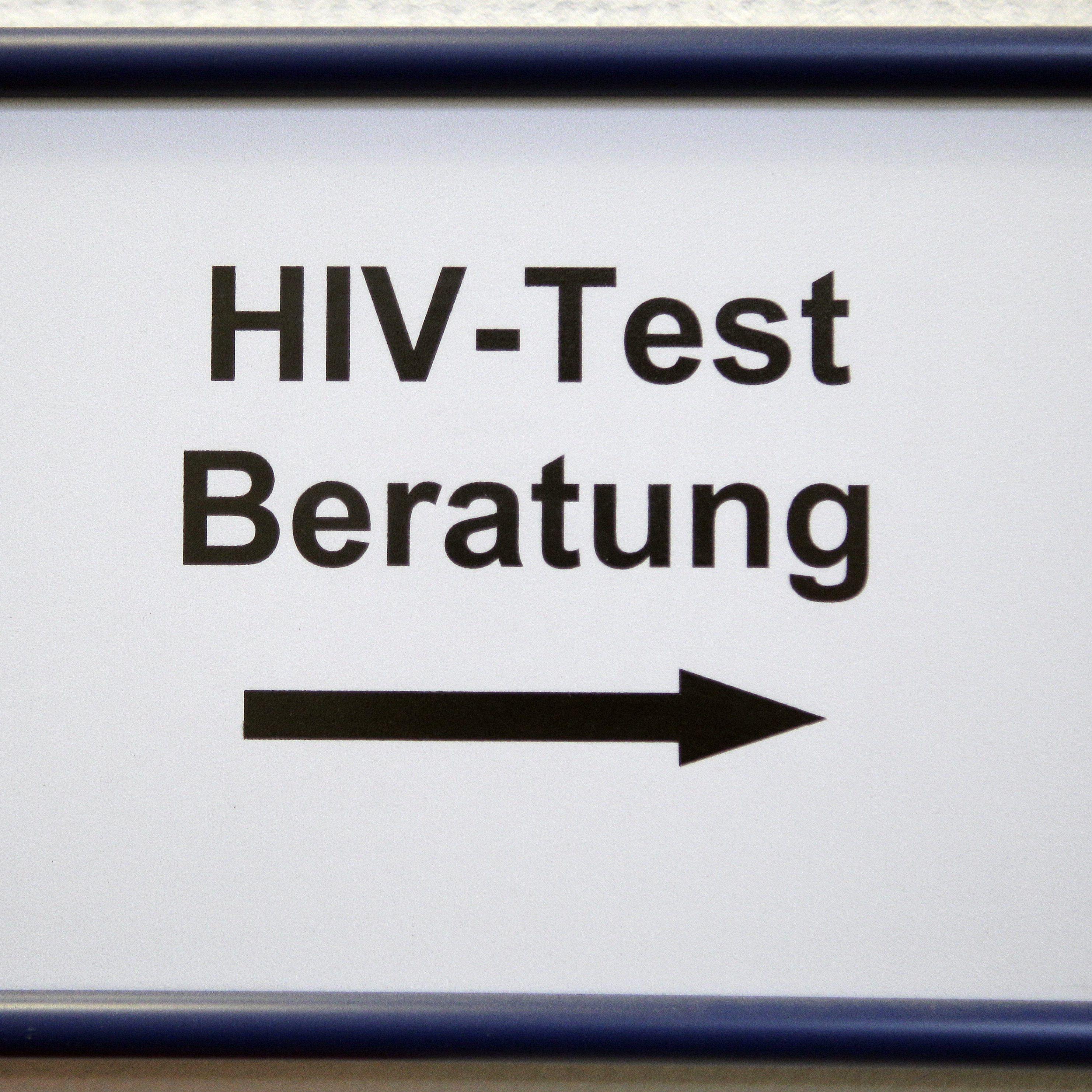 Etwa ein Drittel der HIV-Infektionen wird in Österreich erst spät erkannt.