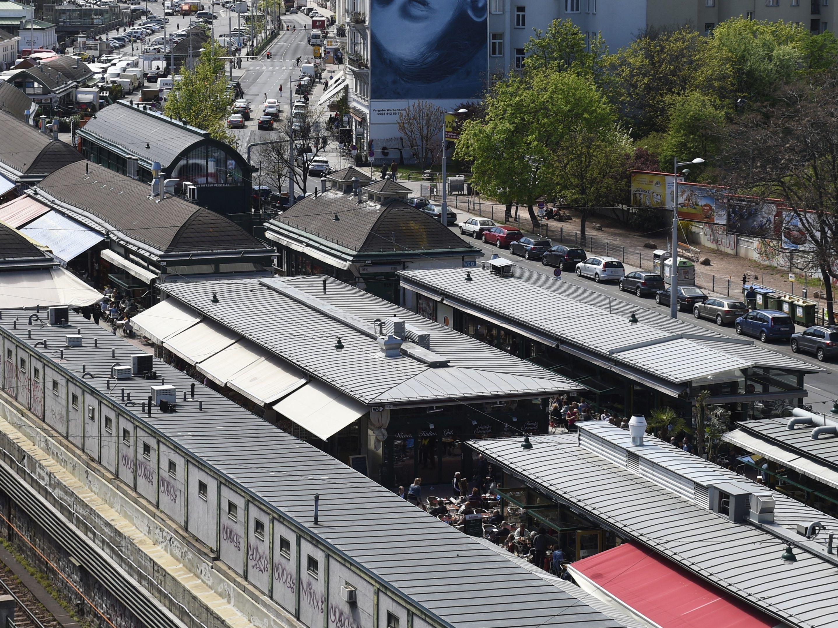 Am Naschmarkt findet ab Donnerstag der 3. Mottomarkt zum Thema "Vatertag" statt. Am Naschmarkt findet ab Donnerstag der 3. Mottomarkt zum Thema "Vatertag" statt.