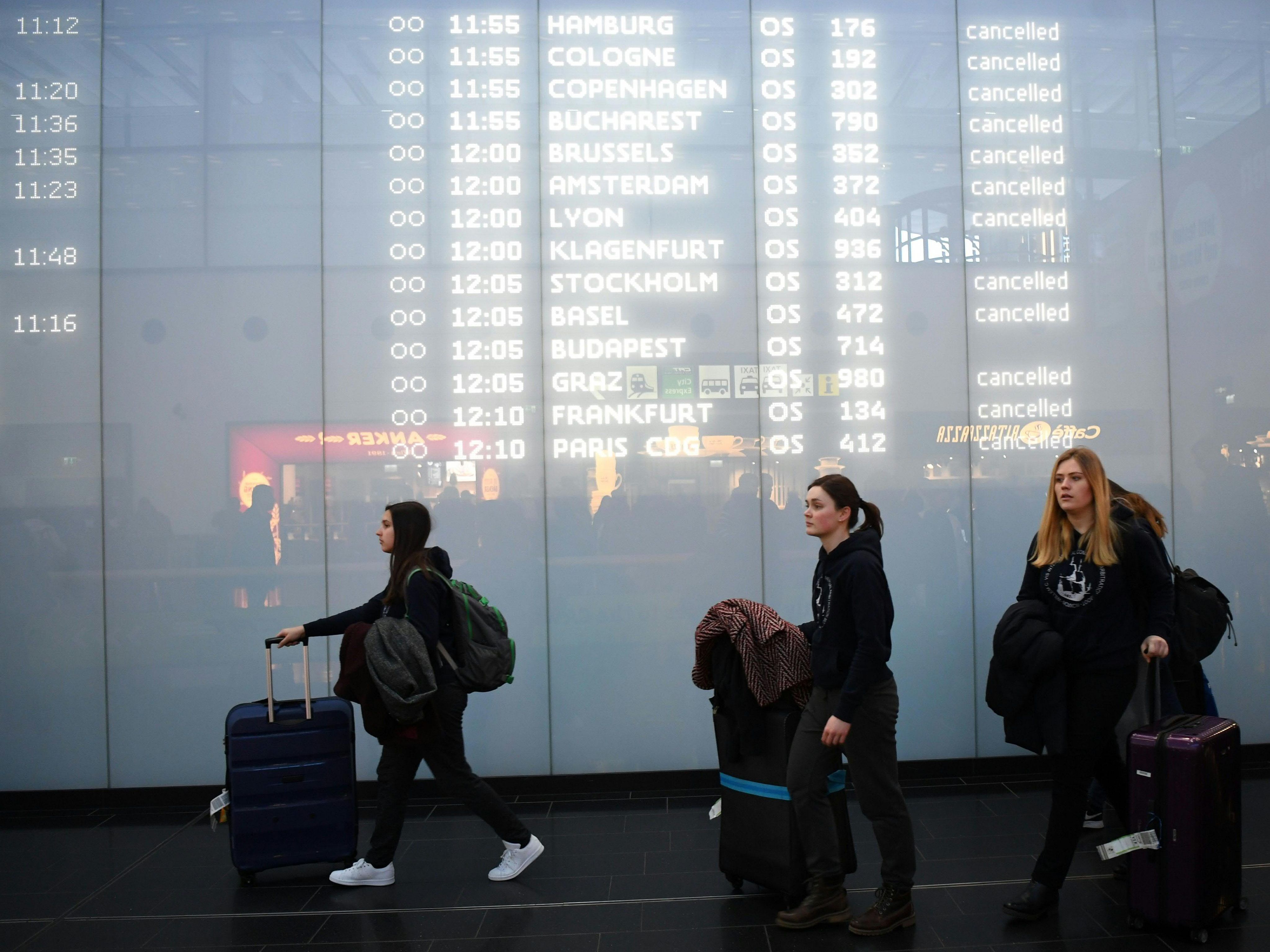 Ab 17. Juli fliegt die neue Billigfluglinie Level ab Wien 14 Destinationen an. Ab 17. Juli fliegt die neue Billigfluglinie Level ab Wien 14 Destinationen an.