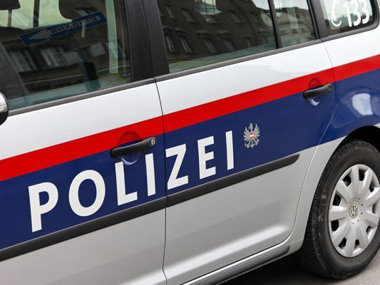 Die Polizei alarmierte ein sprengstoffkundiges Organ.