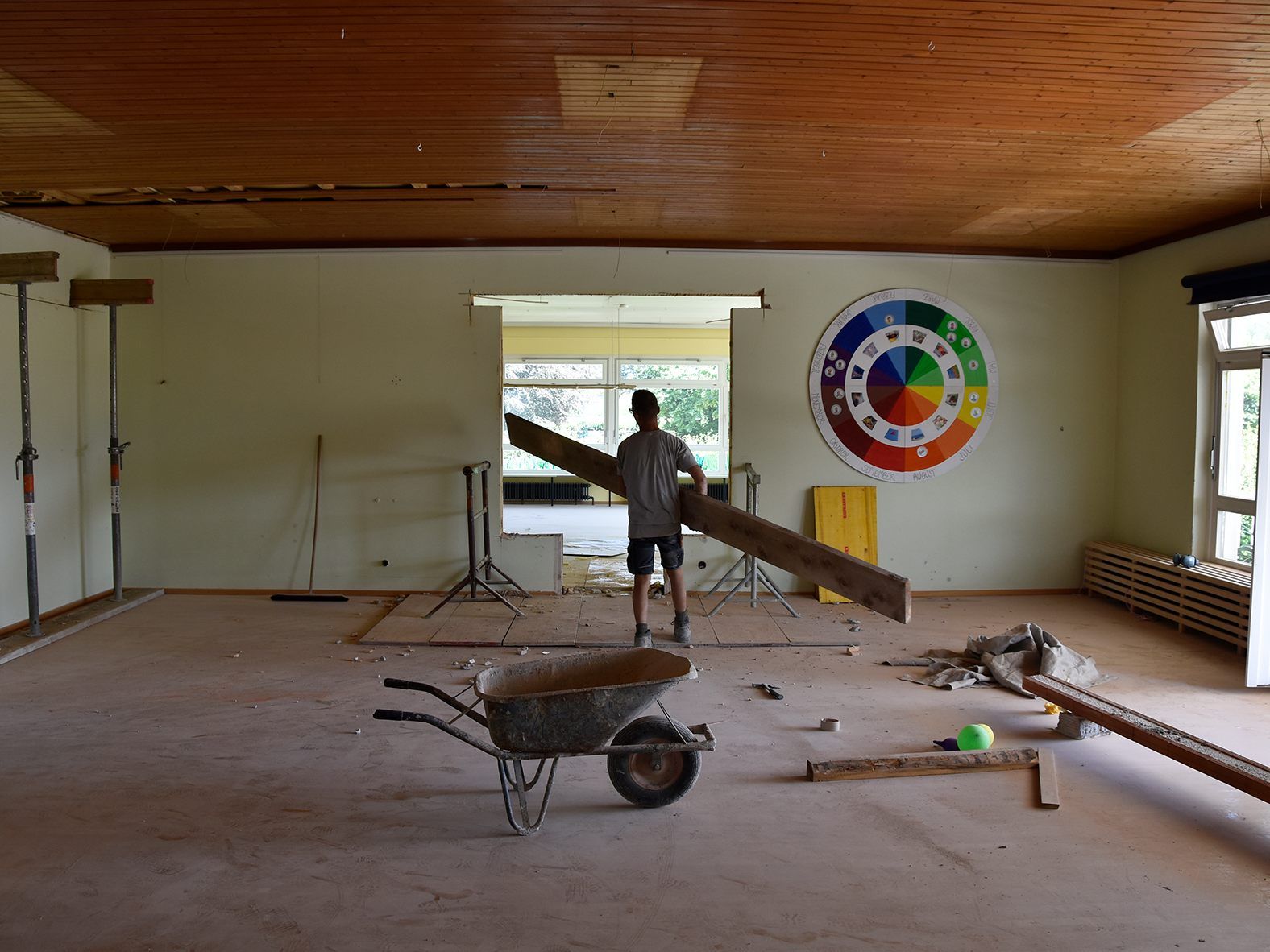 Arbeiten im Kindergarten Brederis