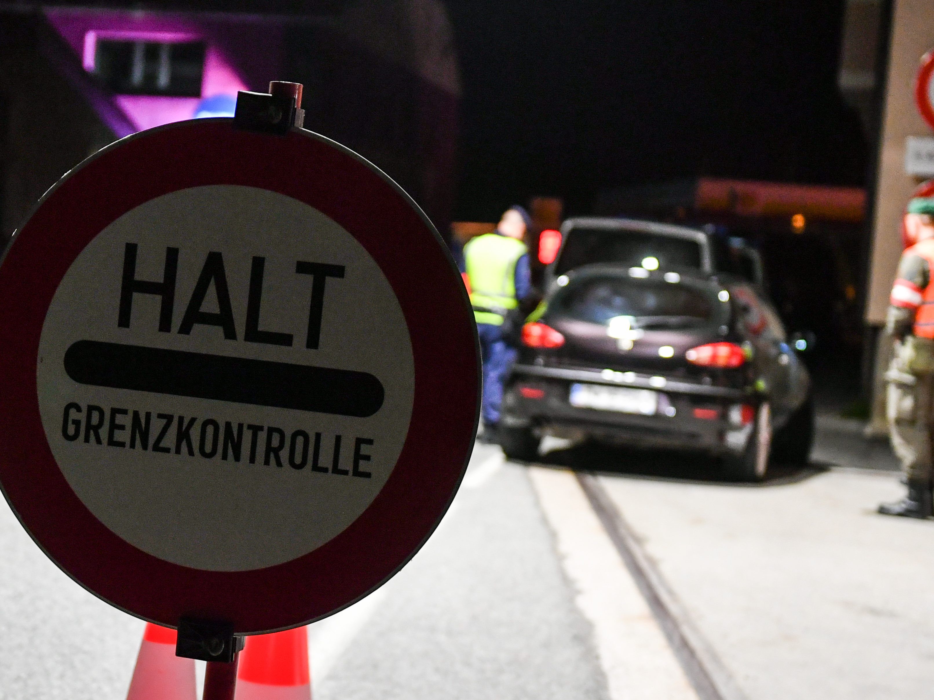 Dringend Dobrindt Will Grenzkontrollen Verlängern Diese Auswirkungen Musst Du Kennen - 81dfvxc