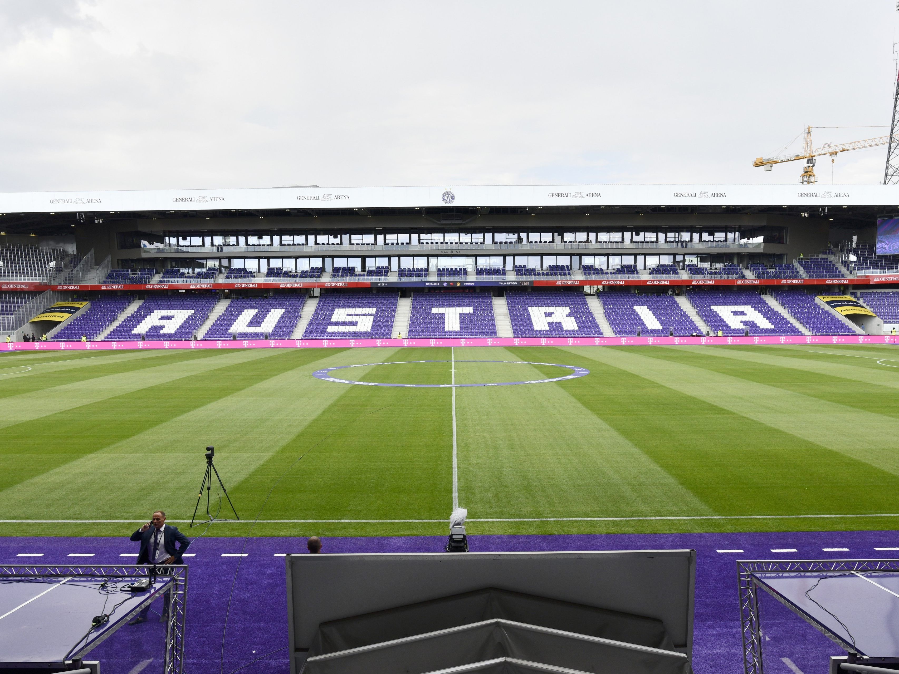 Bei dem Veilchen findet ein Umbruch statt. Bei dem Veilchen findet ein Umbruch statt.