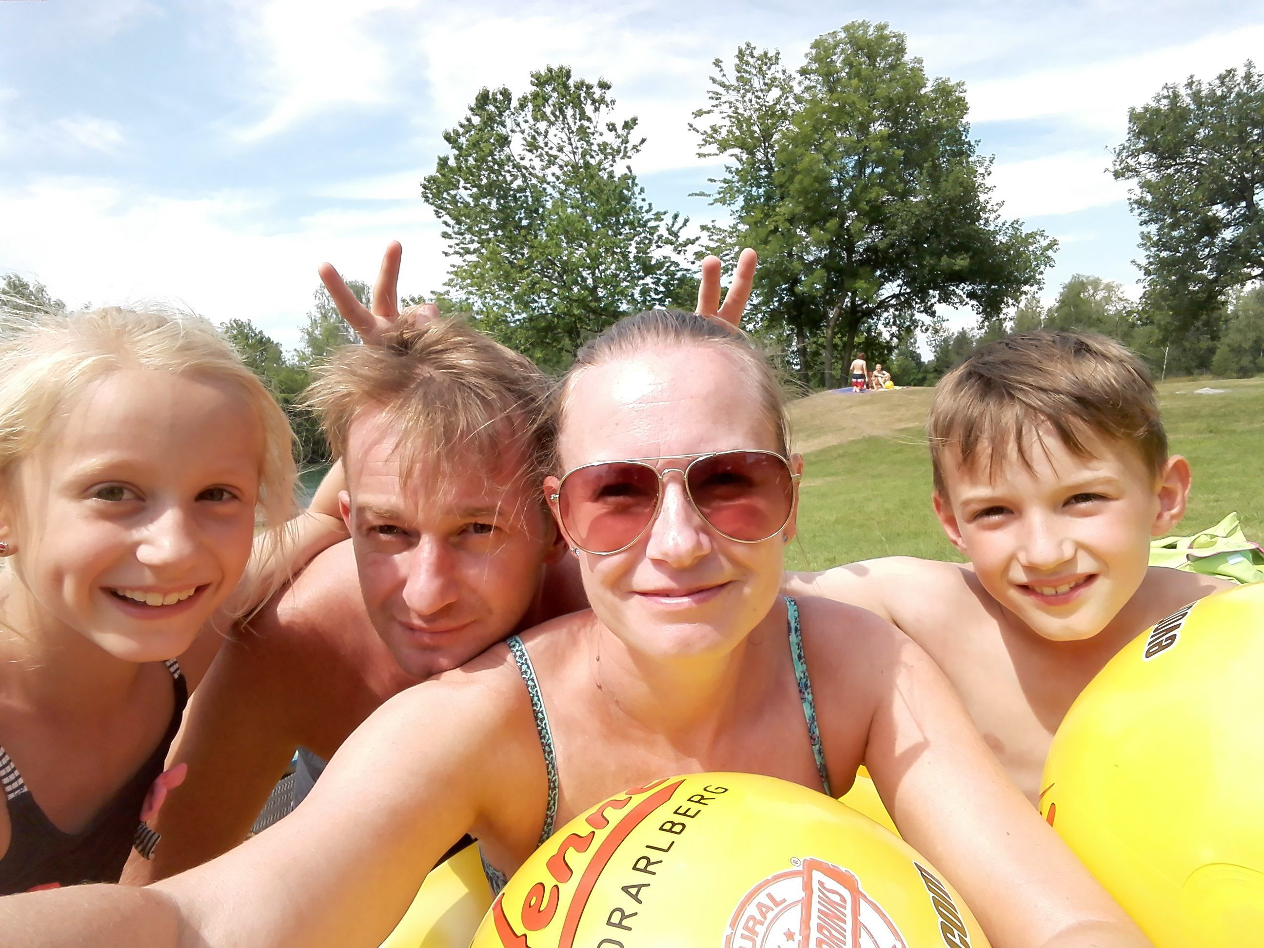 Familie Elsner aus Dornbirn freut sich über einen Traumurlaub.