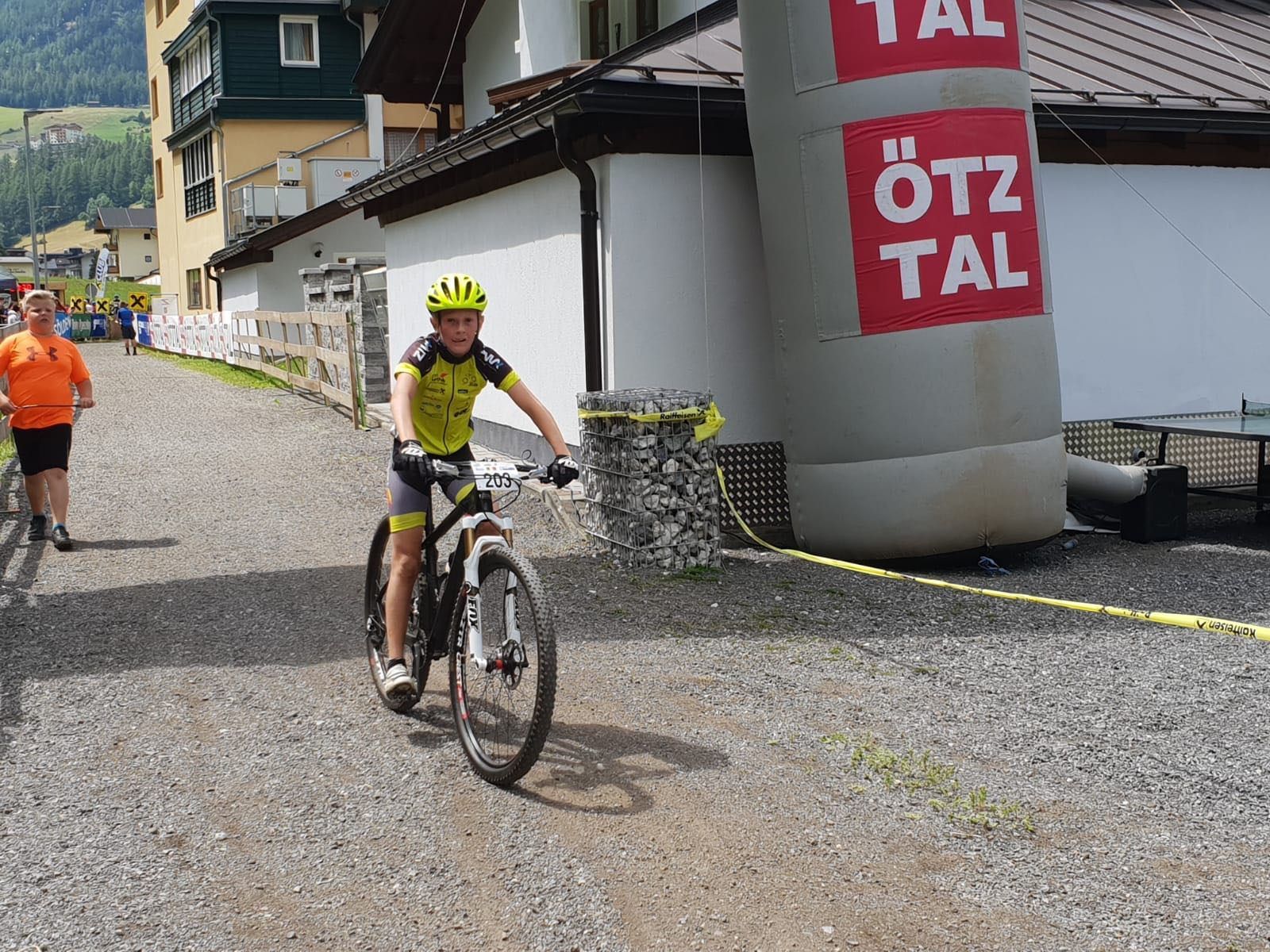Christopher Lisch - Zieleinlauf in Sölden Christopher Lisch - Zieleinlauf in Sölden