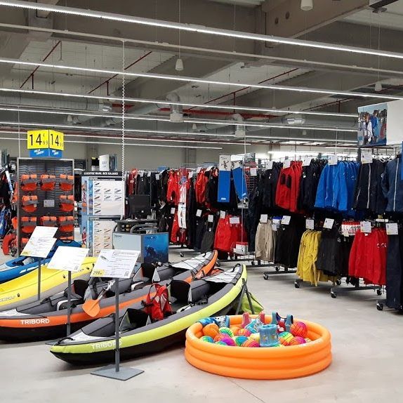 Der Sportartikel-Verkäufer Decathlon kommt Ende August in die SCS.