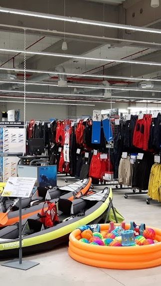 Der Sportartikel-Verkäufer Decathlon kommt Ende August in die SCS.
