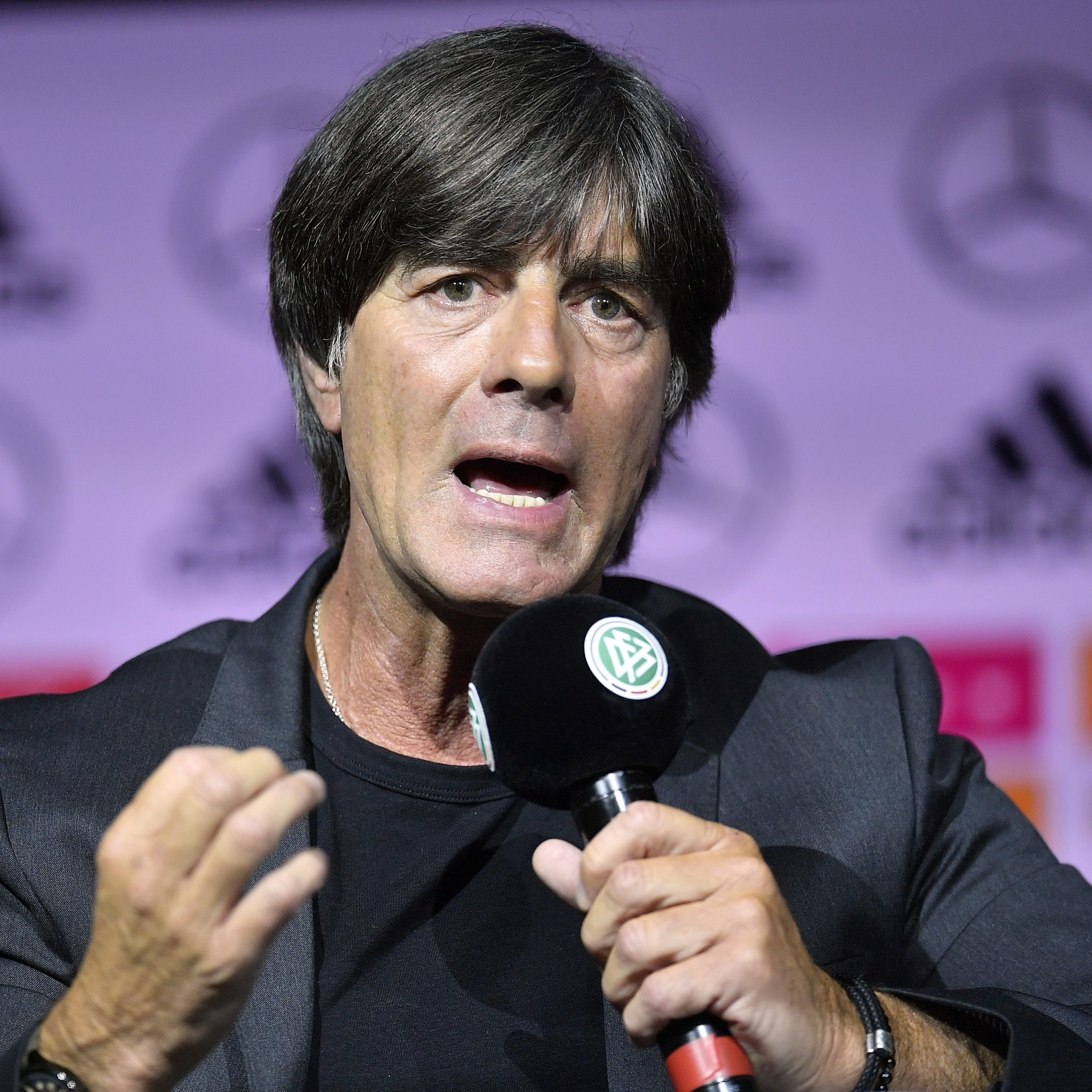 Jogi Löw will weitermachen.