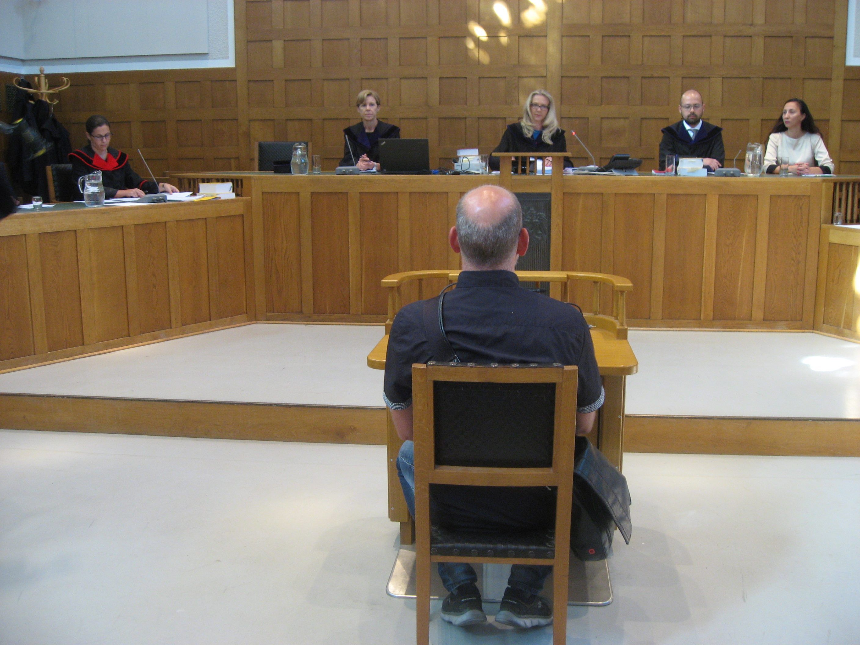 Schwurgerichtshof mit den Mitgliedern Sonja Nachbaur, Angelika Prechtl-Marte und Michael Fruhmann. Schwurgerichtshof mit den Mitgliedern Sonja Nachbaur, Angelika Prechtl-Marte und Michael Fruhmann.