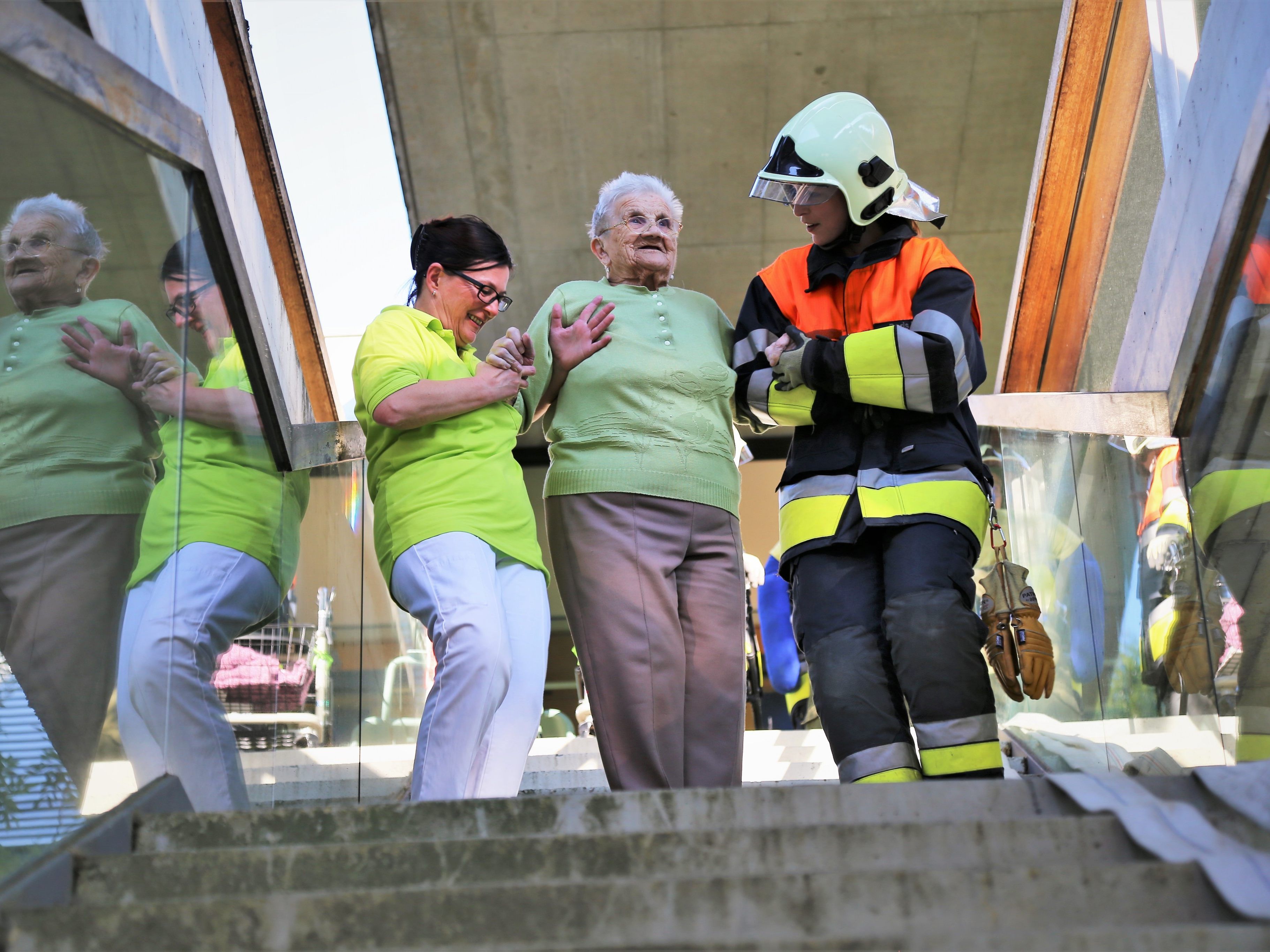 Rund 40 Einsatzkräfte der Feldkircher Feuerwehren der Stadtteile Tosters und Nofels demonstrierten beim Probealarm ihre Schlagkraft. Rund 40 Einsatzkräfte der Feldkircher Feuerwehren der Stadtteile Tosters und Nofels demonstrierten beim Probealarm ihre Schlagkraft.