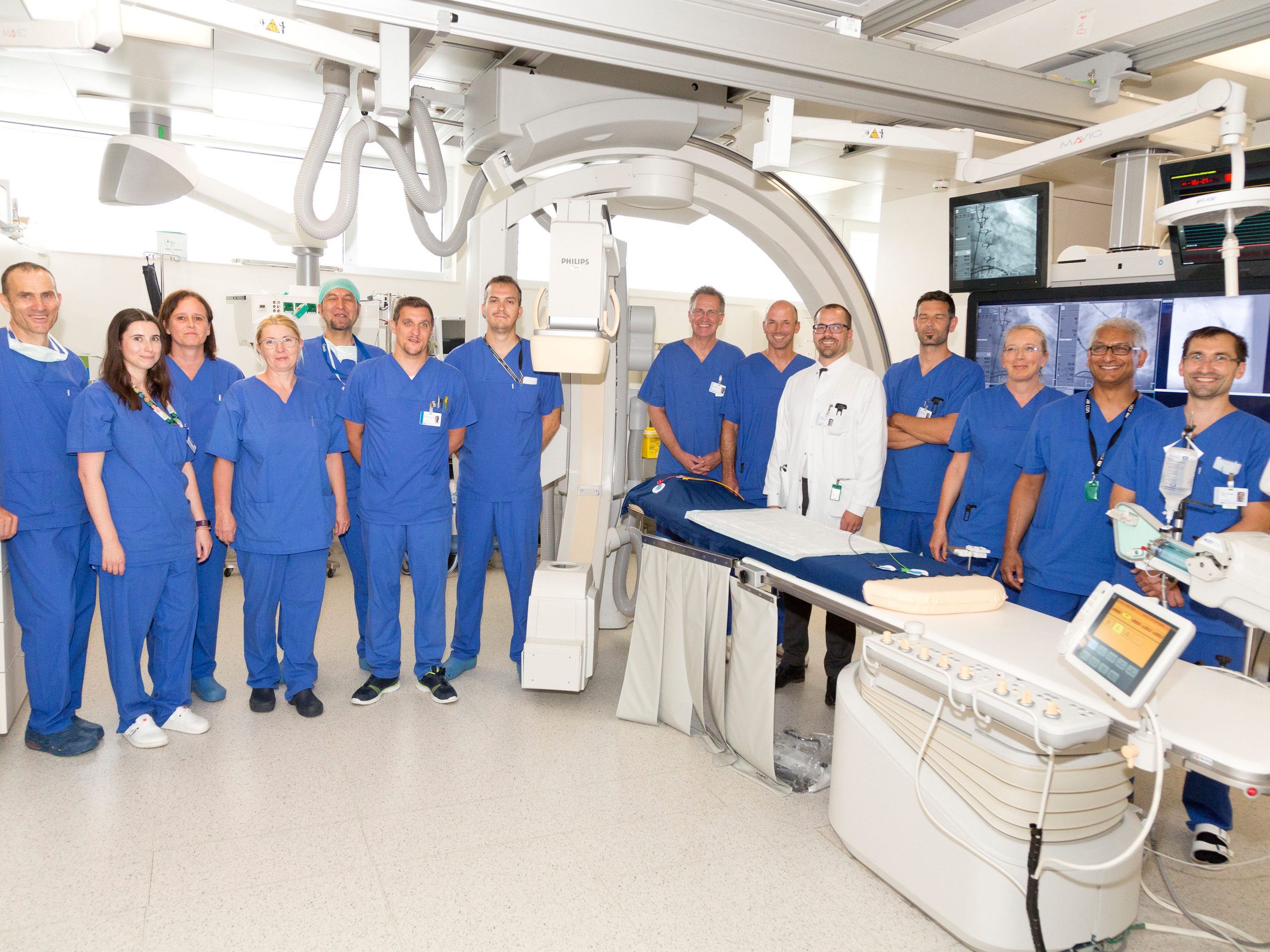 Kardiologie-Katheter-Team Pflege und Ärzte. Kardiologie-Katheter-Team Pflege und Ärzte.