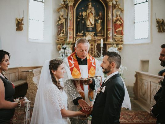 Das frisch vermählte Paar Natalija und Marcel.