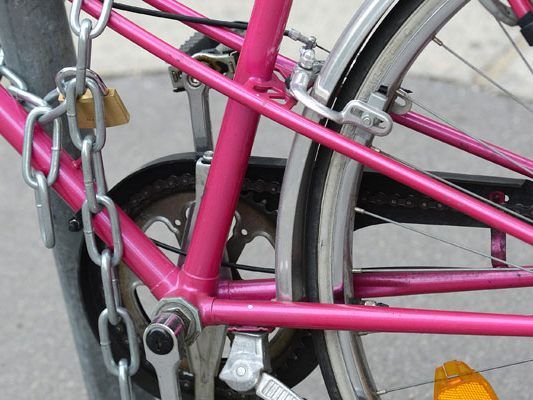 Der Mann war auf einem Damenrad unterwegs. / Symbolbild Der Mann war auf einem Damenrad unterwegs. / Symbolbild