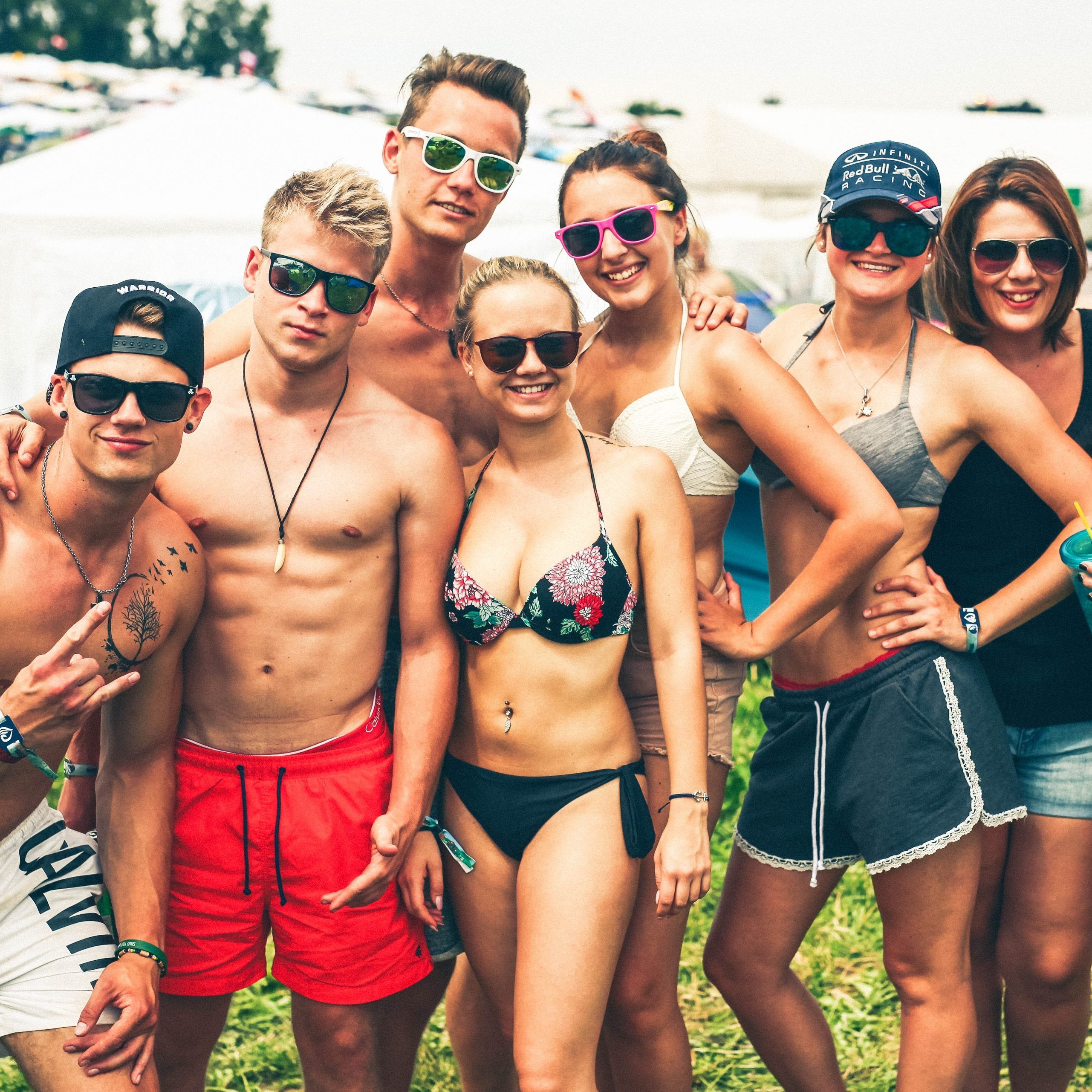 Beste Stimmung auf dem Electric Love Festival nachdem dem Regen erfolgreich getrotzt wurde.